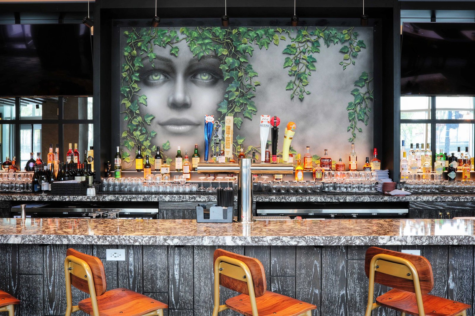 Le Méridien Essex Chicago, grant park bistro