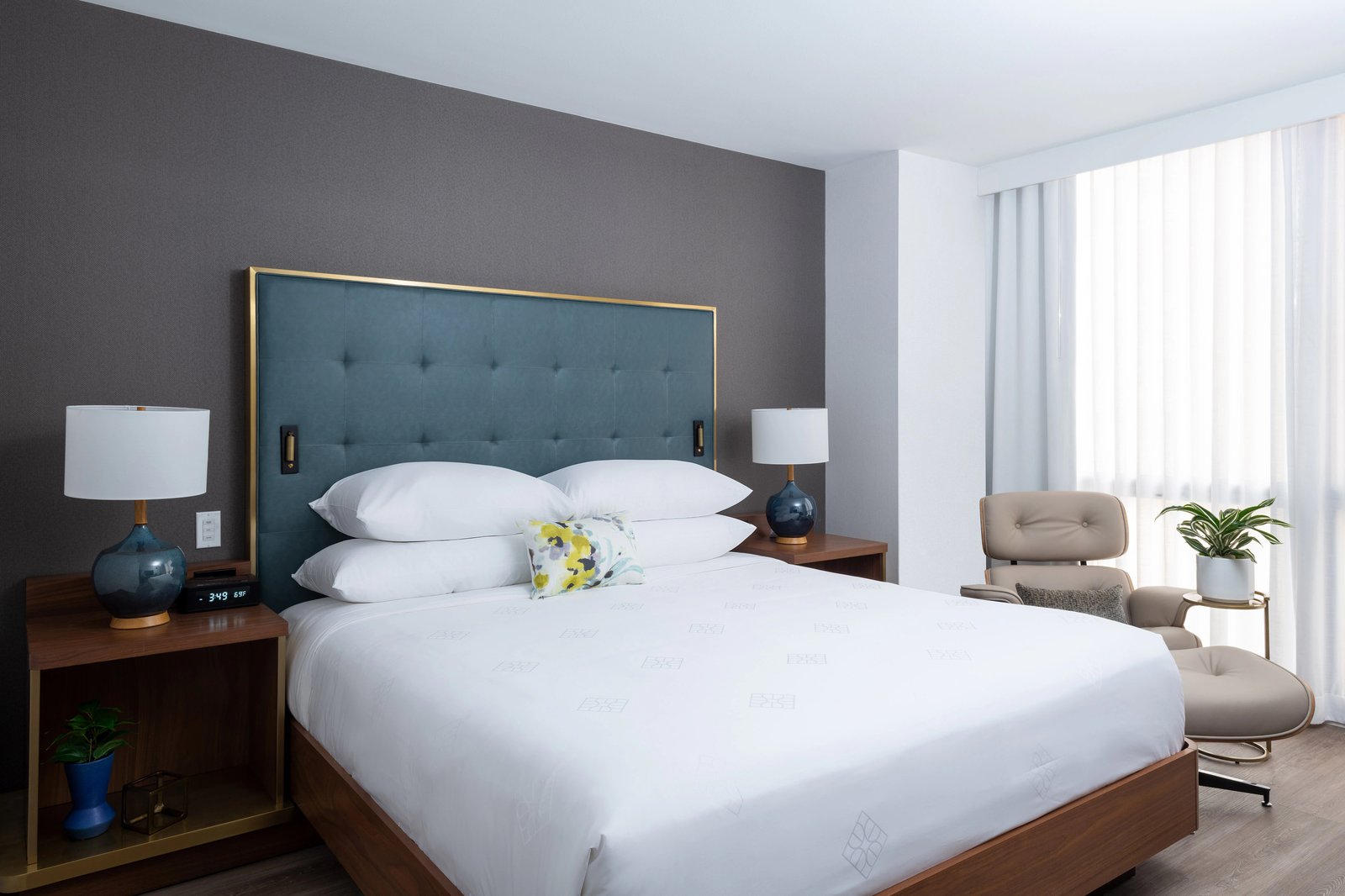 Le Méridien Essex Chicago — rooms