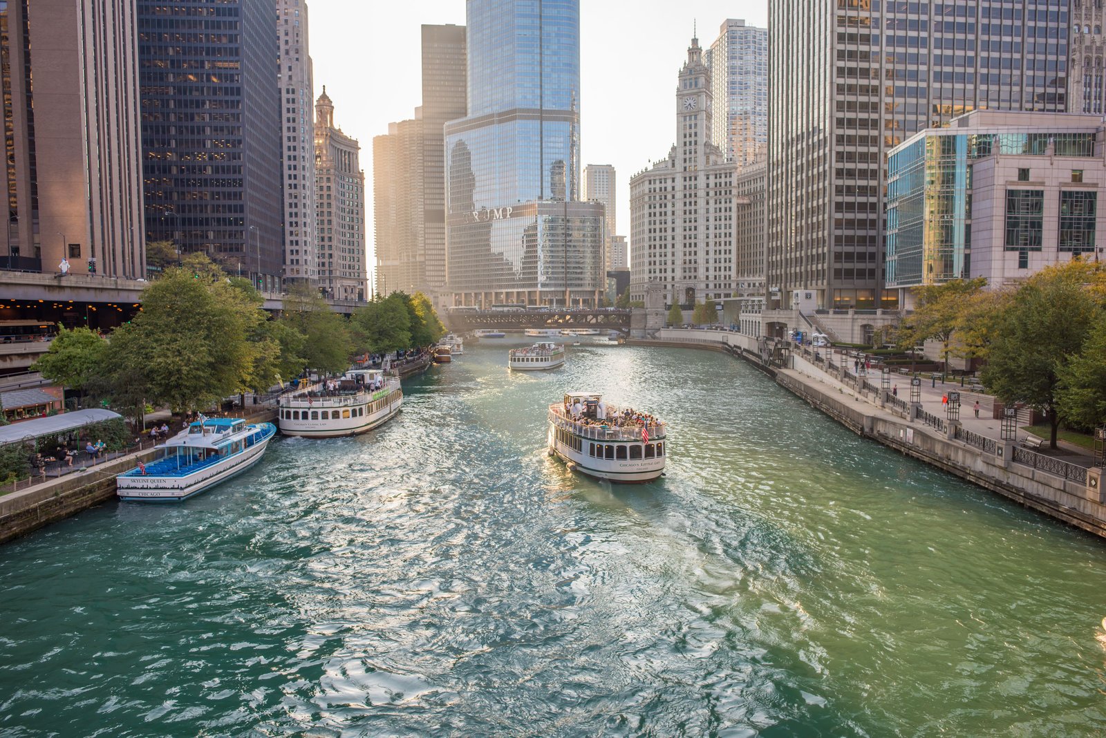 Le Méridien Essex Chicago — vibe