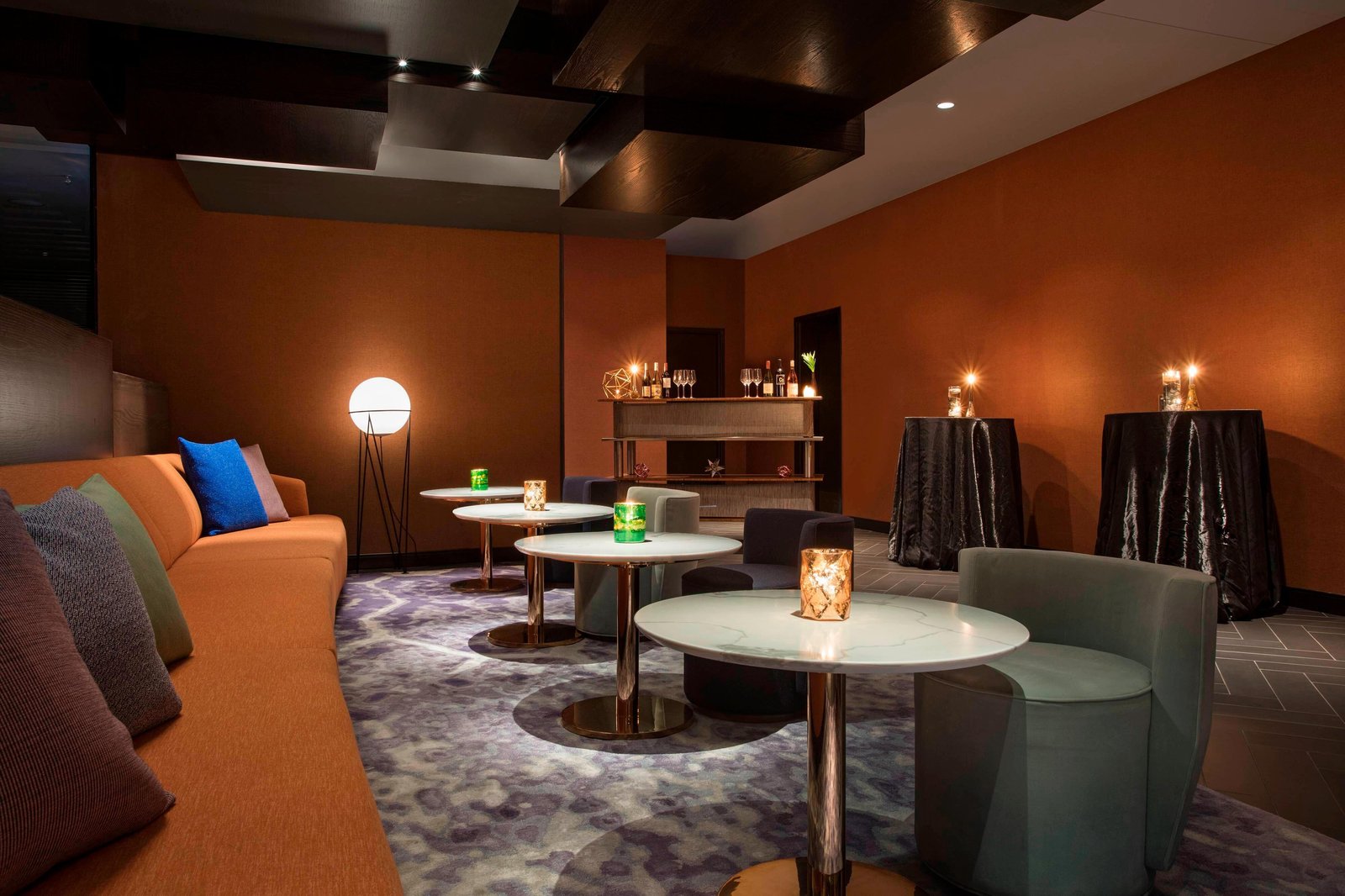 Hotel EMC2, Autograph Collection — eat & drink