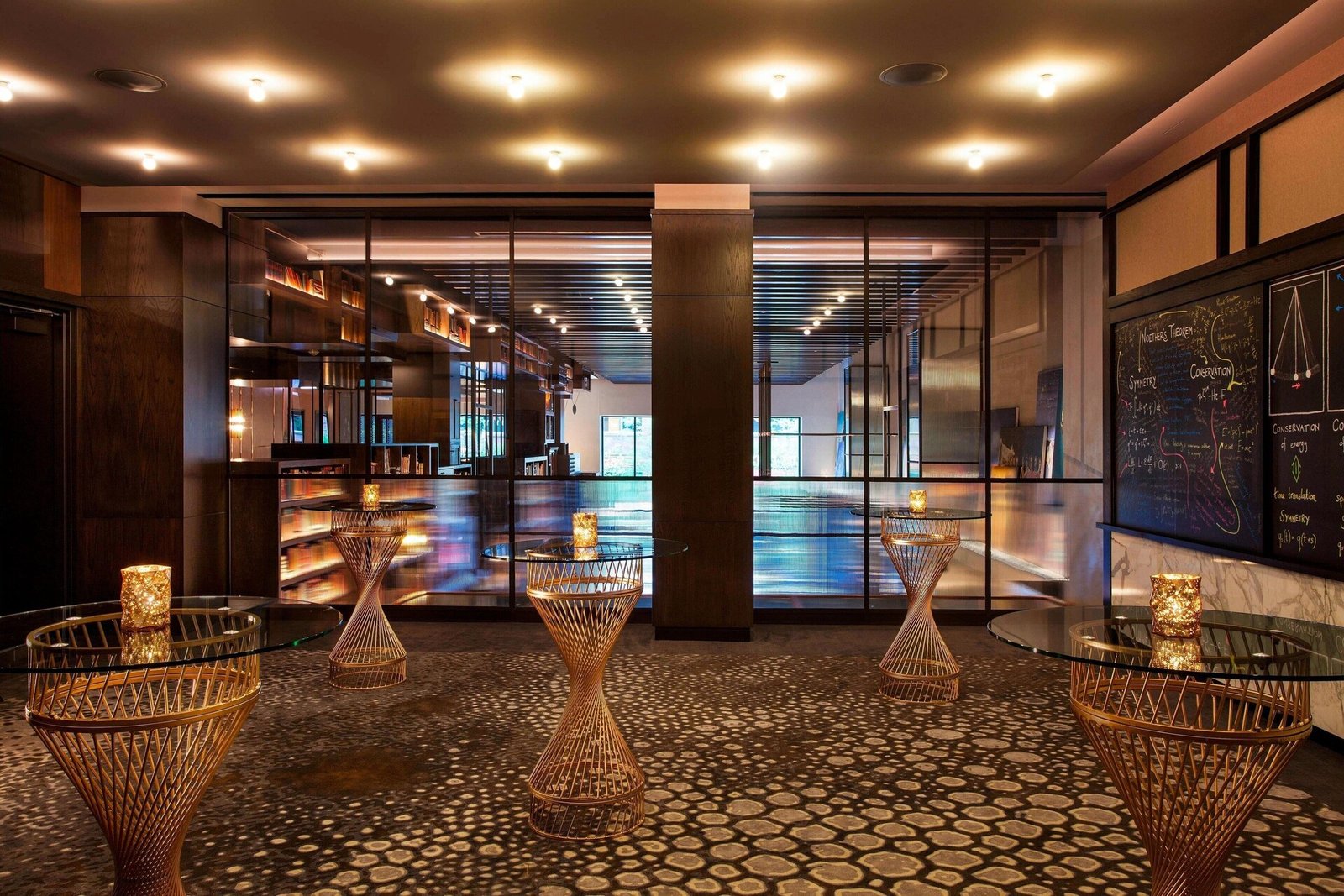 Hotel EMC2, Autograph Collection — eat & drink