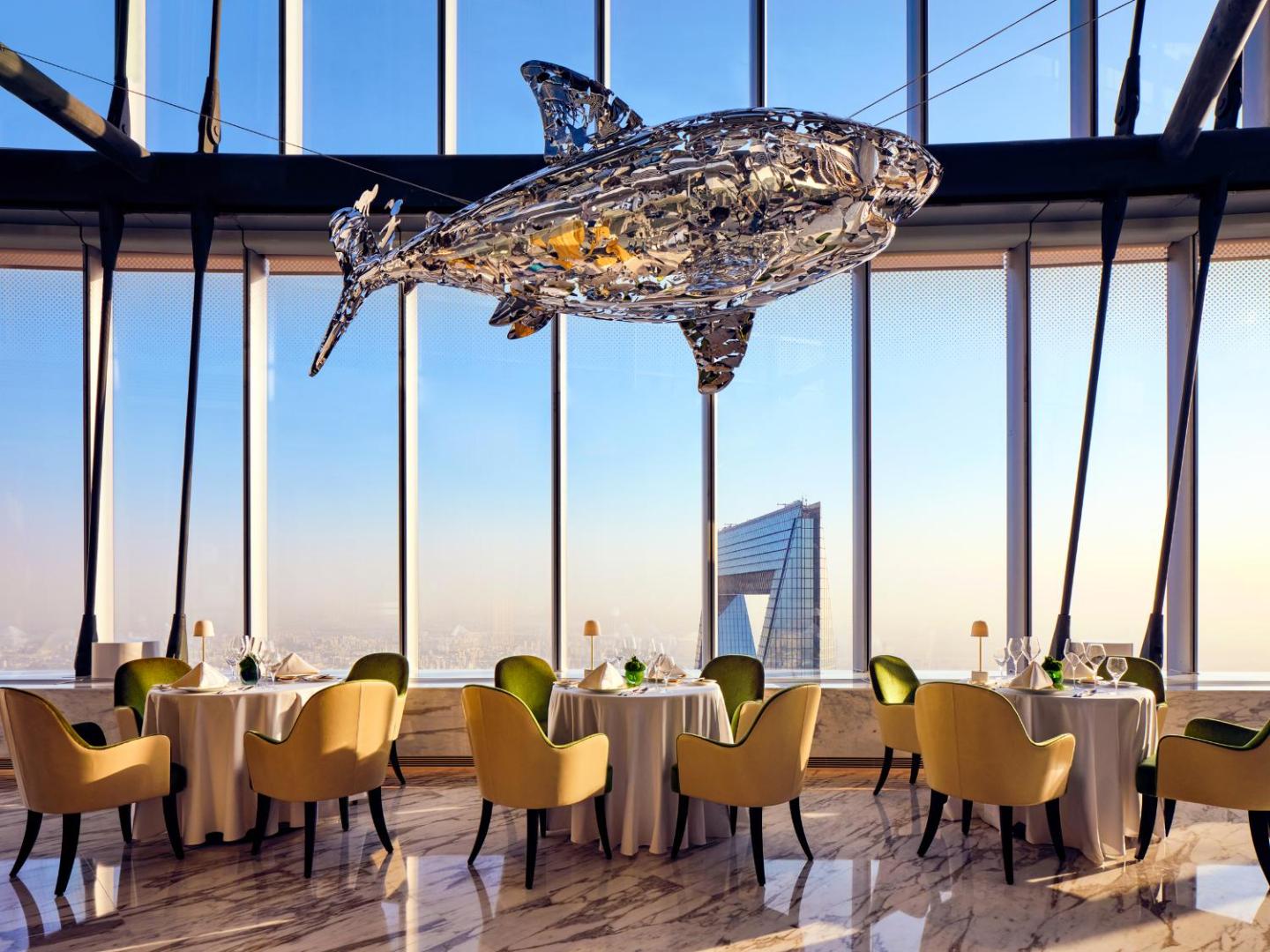 J Hotel Shanghai Tower — eat & drink