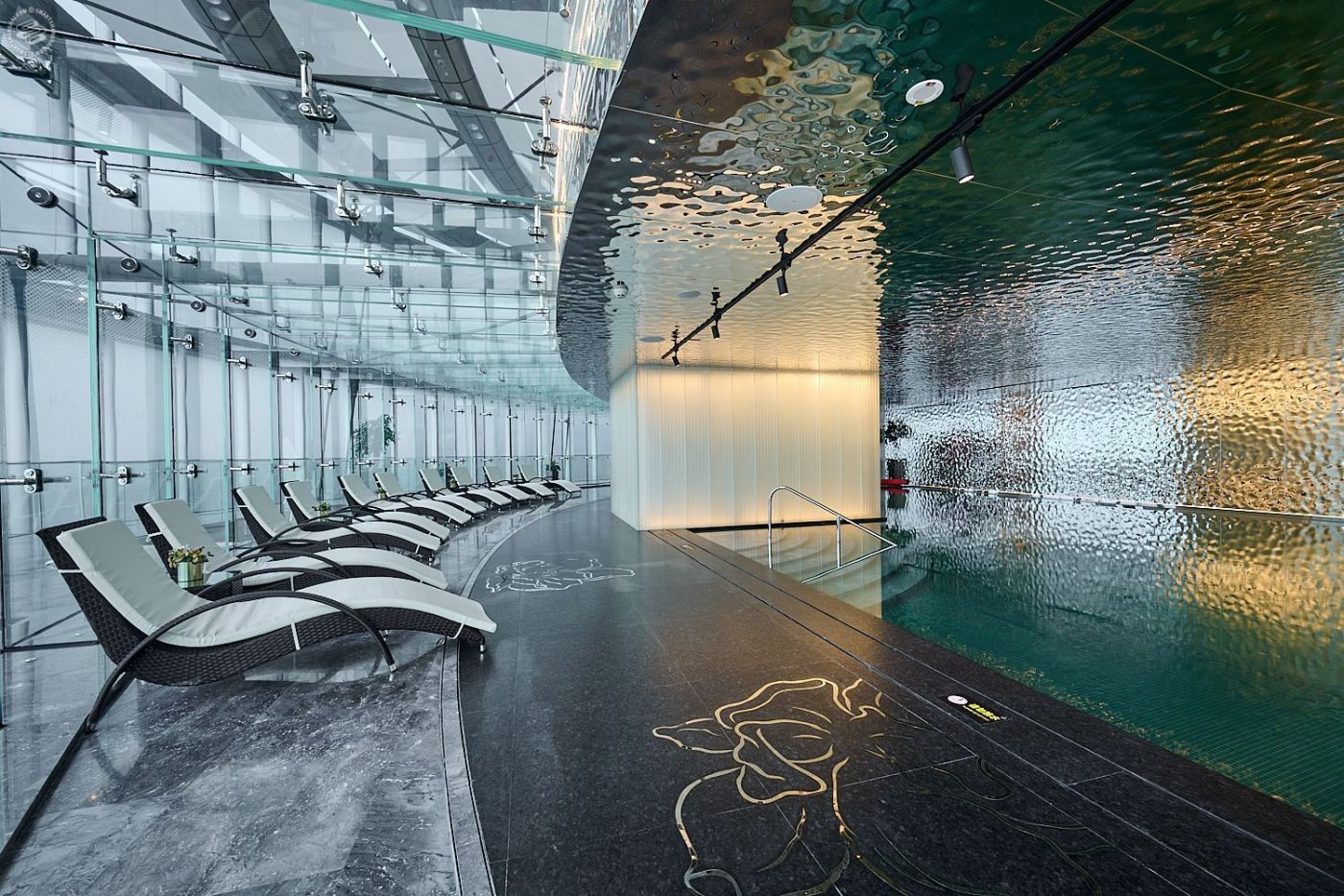 J Hotel Shanghai Tower — wellness