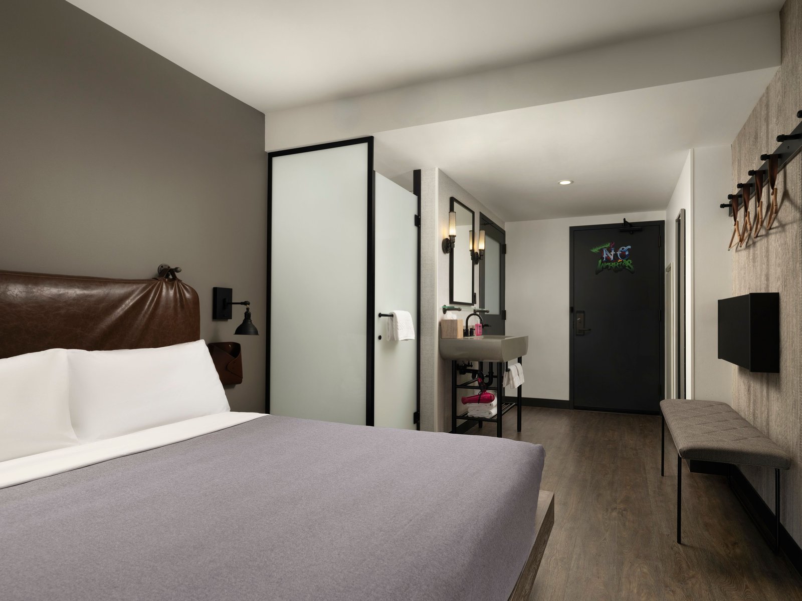 Moxy Chicago Downtown — rooms