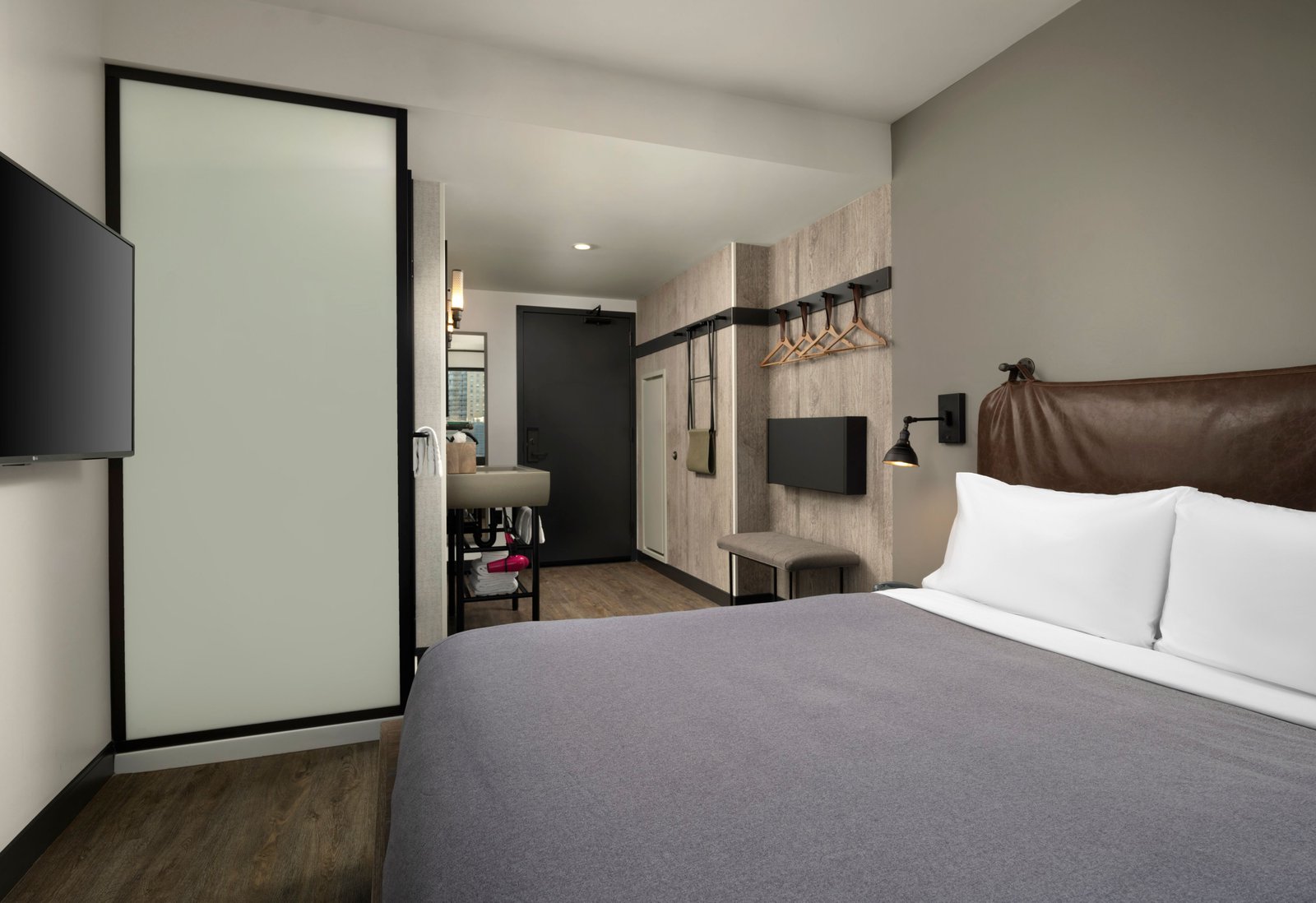 Moxy Chicago Downtown — rooms