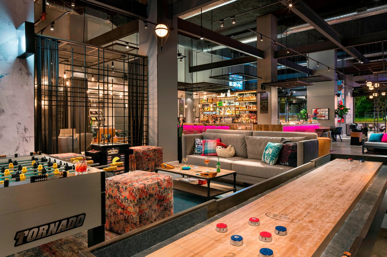 Moxy Chicago Downtown — eat & drink