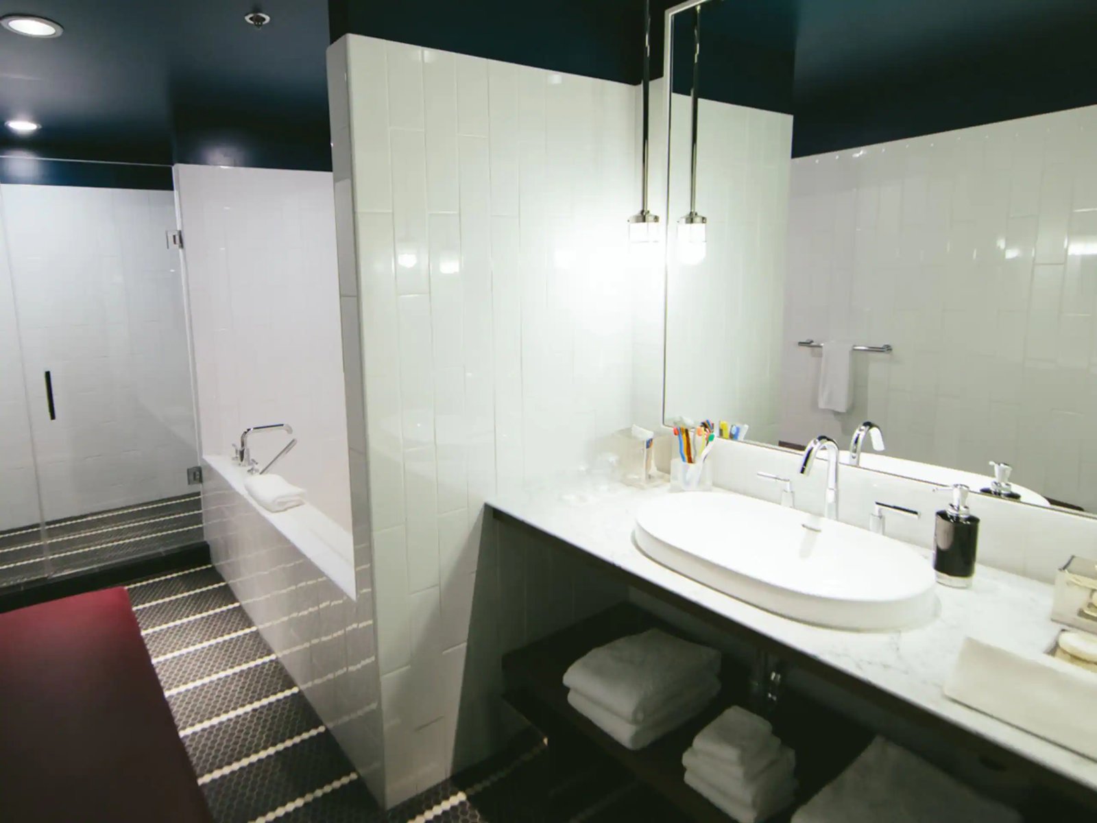 Thompson Chicago, by Hyatt — rooms