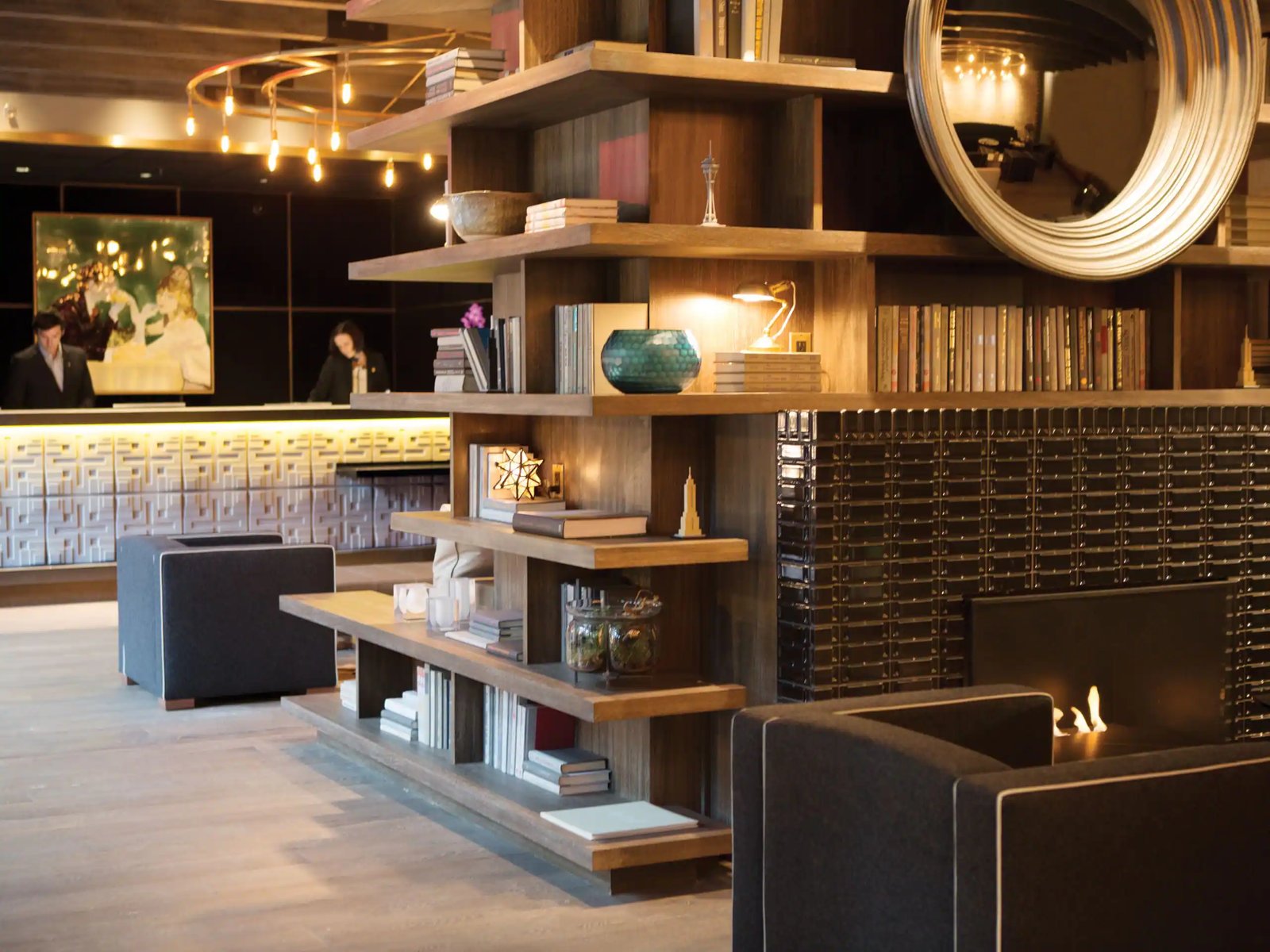Thompson Chicago, by Hyatt — vibe