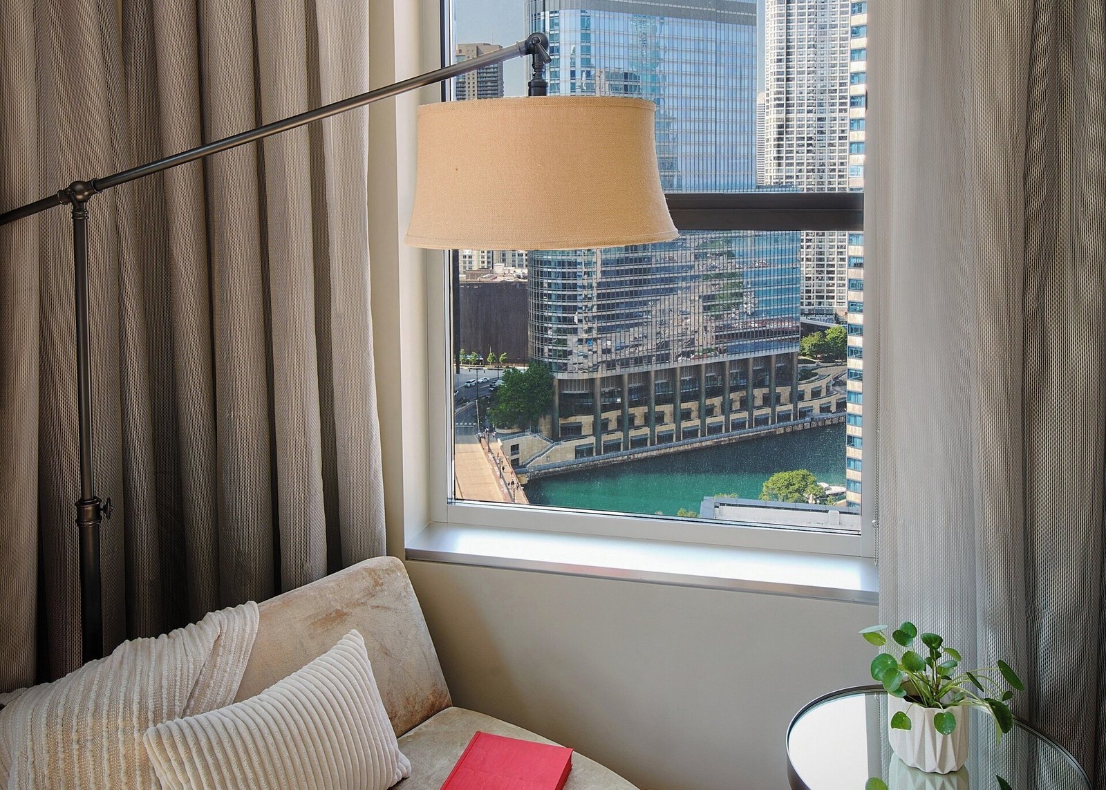 Sports Illustrated Resorts Chicago — rooms
