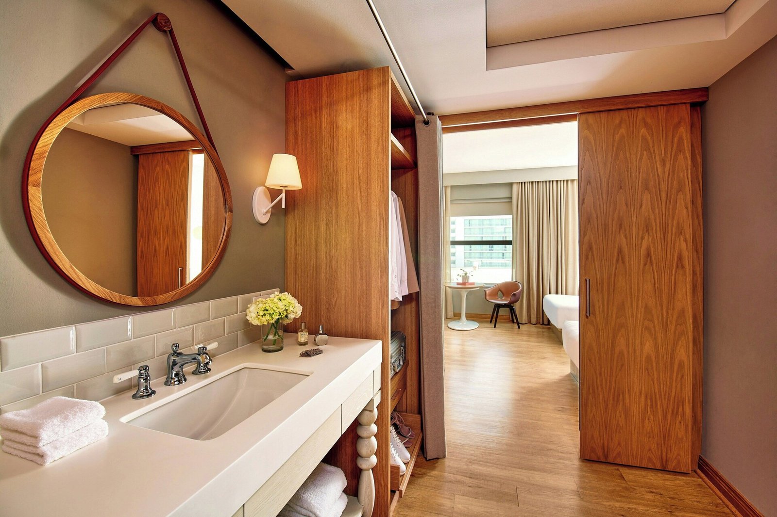 Sports Illustrated Resorts Chicago — rooms