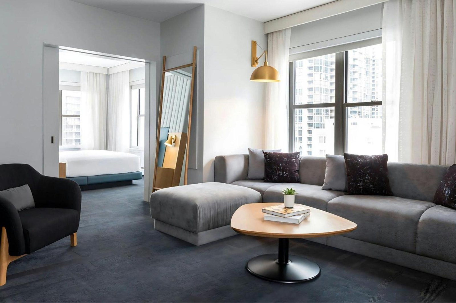 Hotel 55 Chicago Downtown — rooms