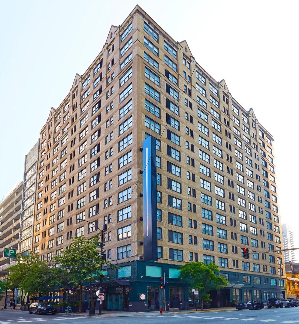 Hotel 55 Chicago Downtown — backstory