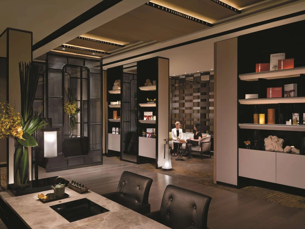 Jing An Shangri-La — eat & drink
