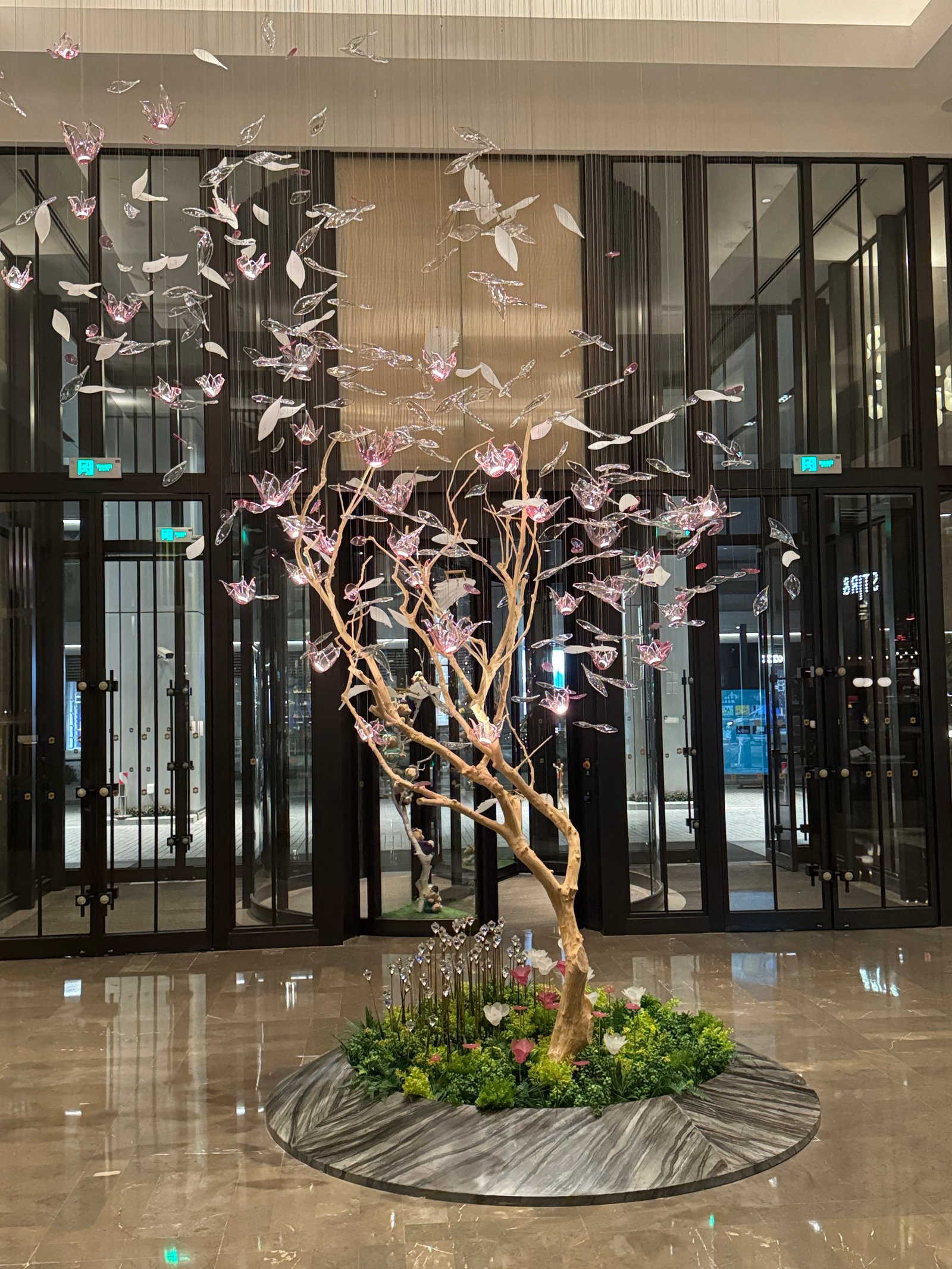 Shangri-La Qiantan, Shanghai — vibe
