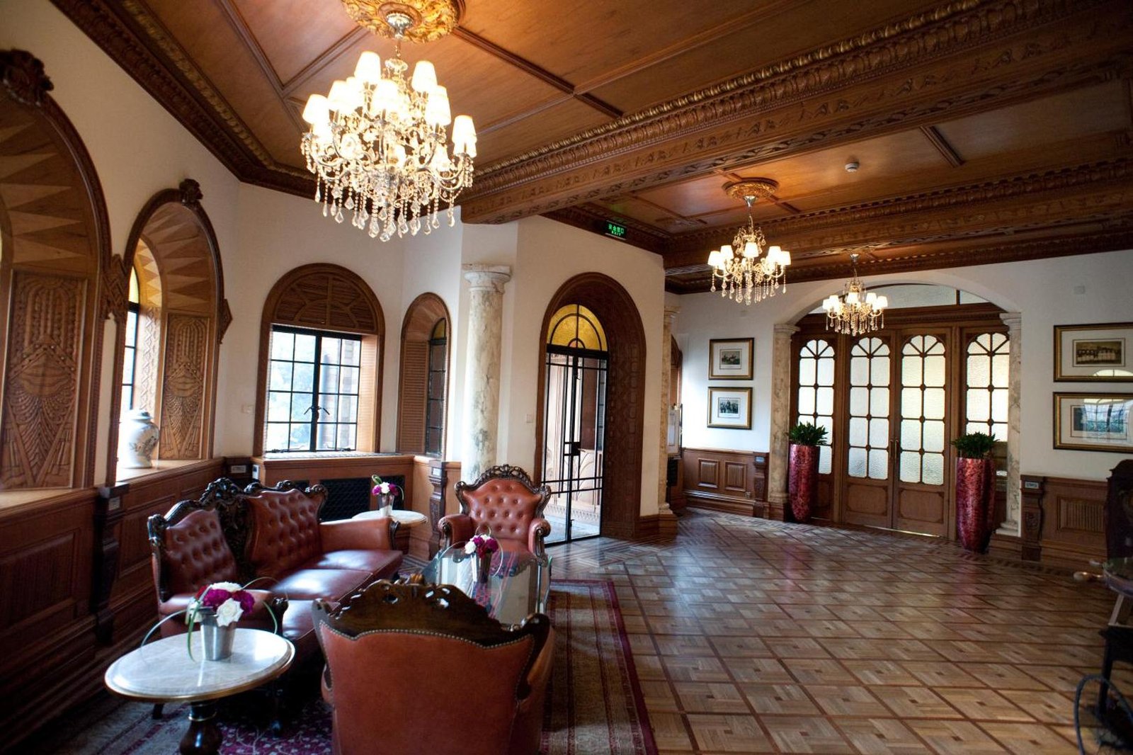 Hengshan Moller Villa Hotel Shanghai — eat & drink