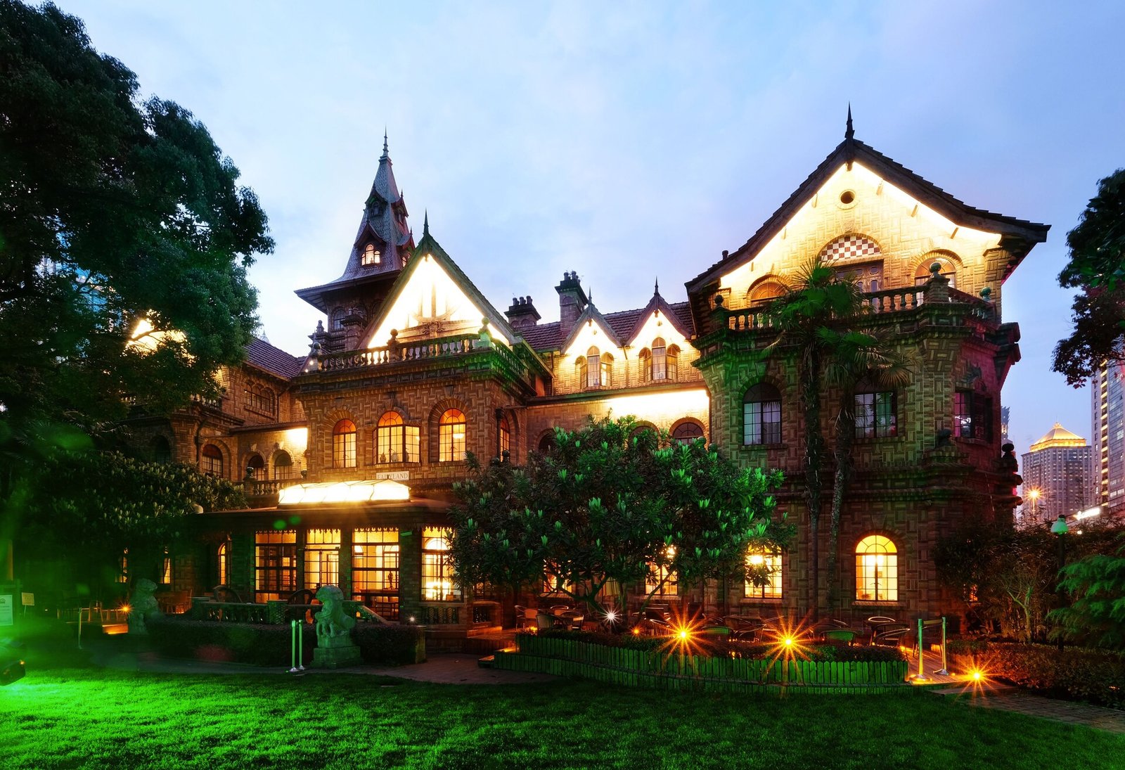 Hengshan Moller Villa Hotel Shanghai — vibe