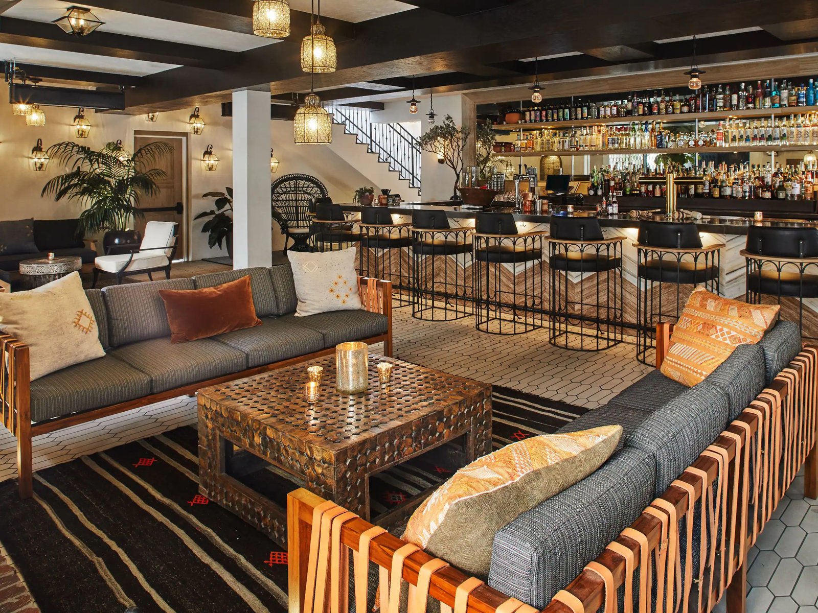 Hotel Figueroa, at the table