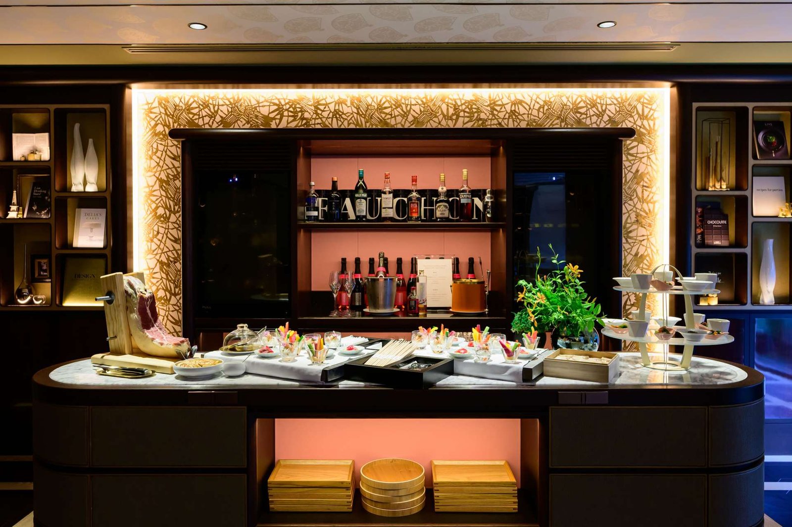 Fauchon Hotel Kyoto, at the table