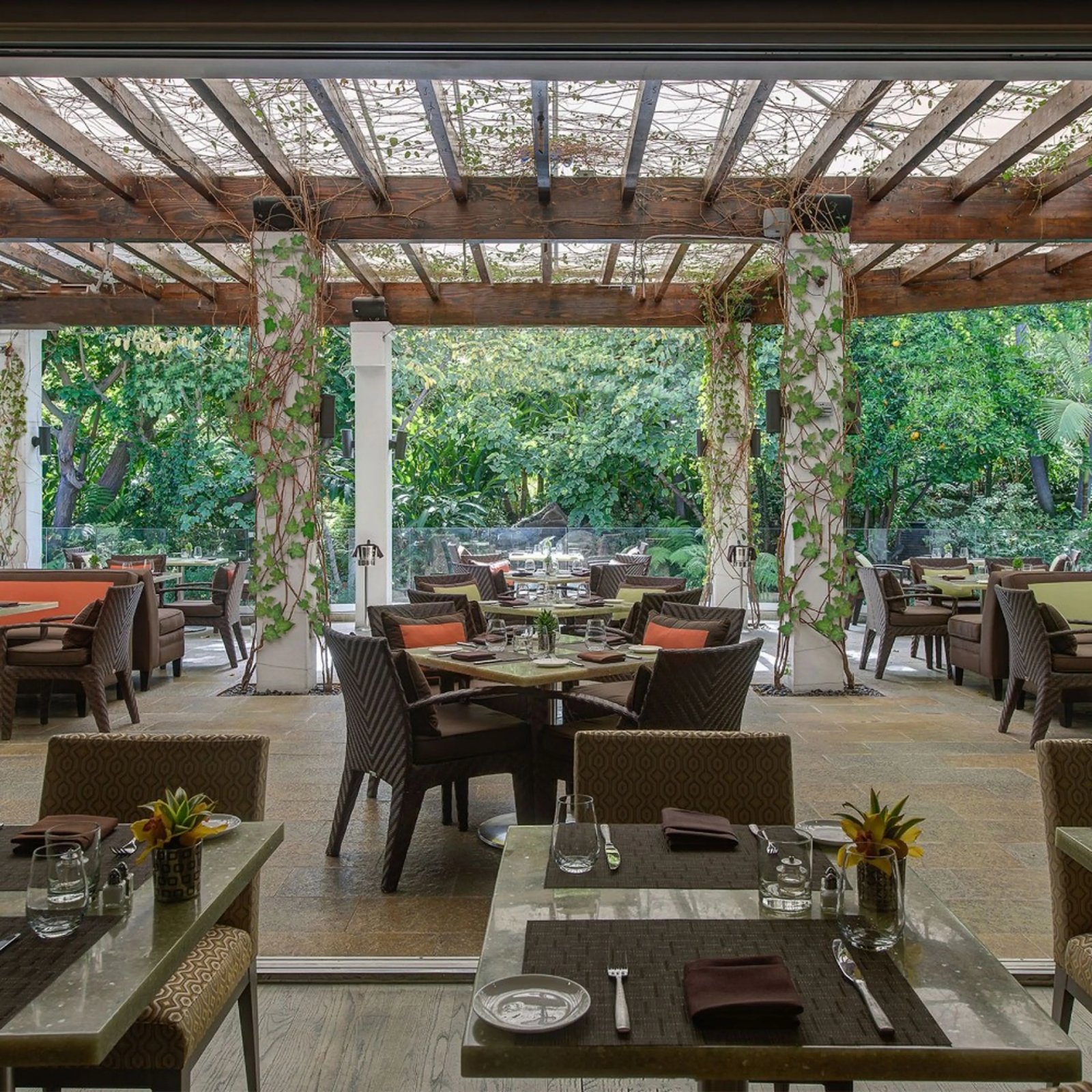 Sunset Marquis — eat & drink