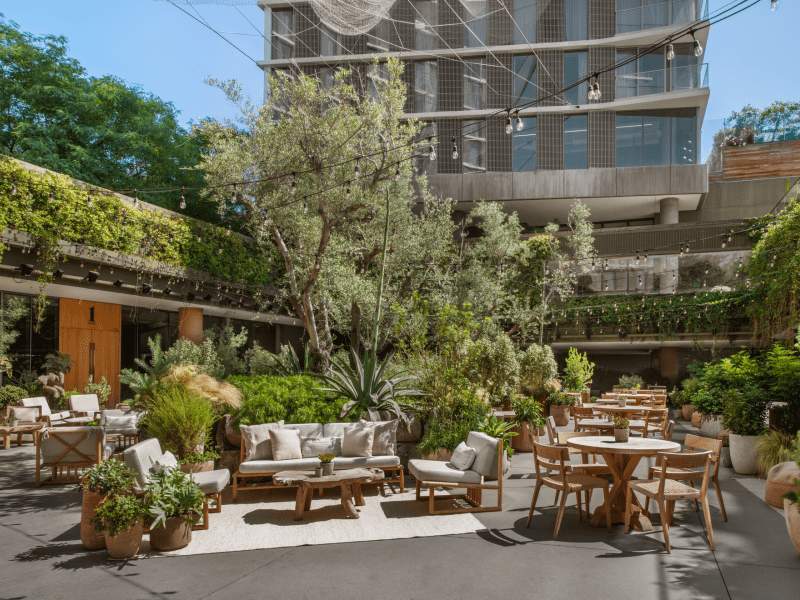 1 Hotel West Hollywood — vibe