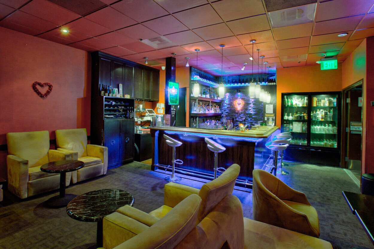 Miyako Hotel Los Angeles — eat & drink