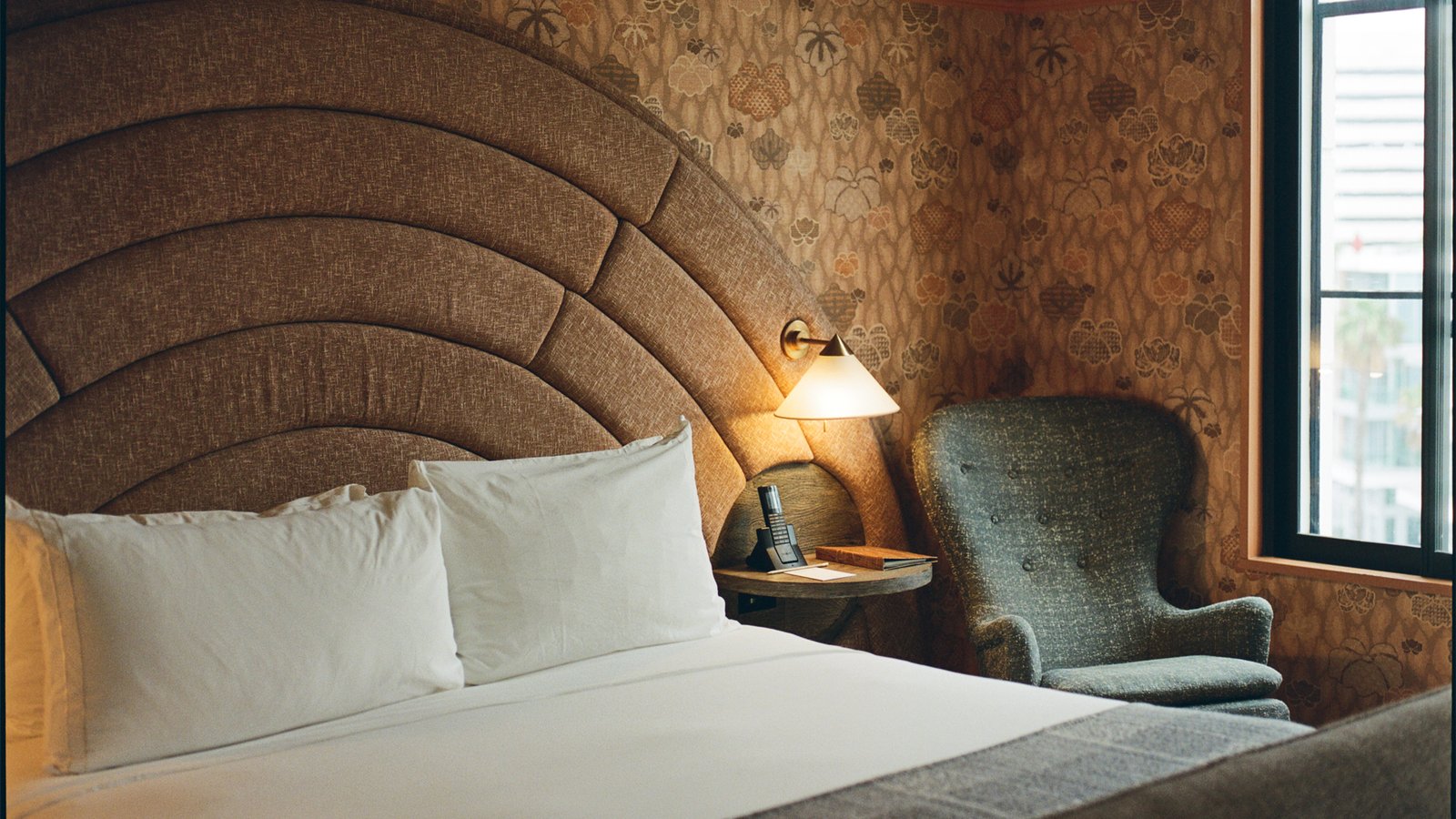 Santa Monica Proper Hotel — rooms
