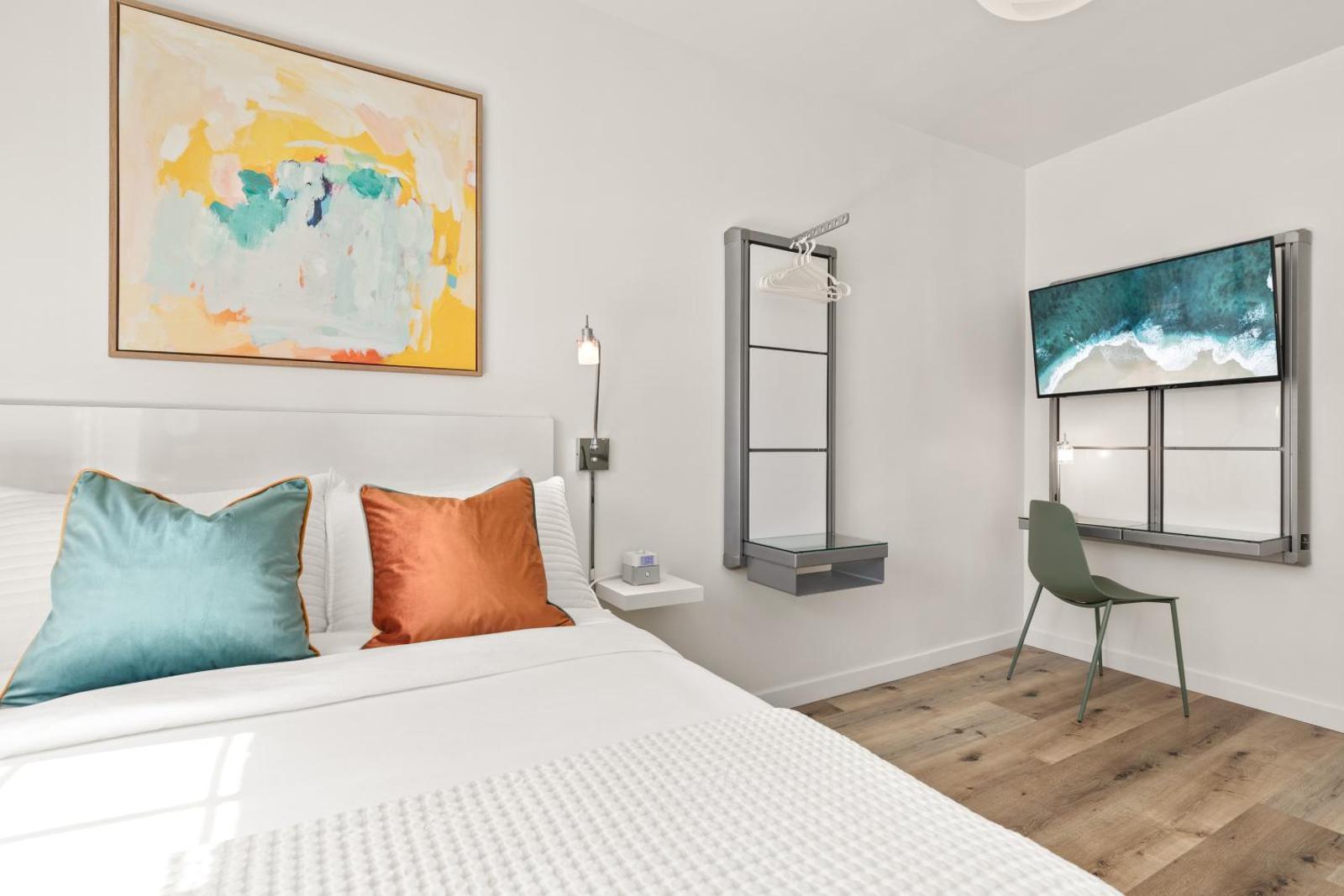 The Varden Hotel — rooms