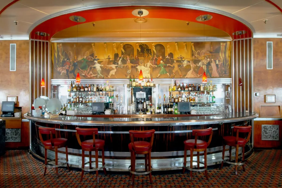 The Queen Mary — eat & drink