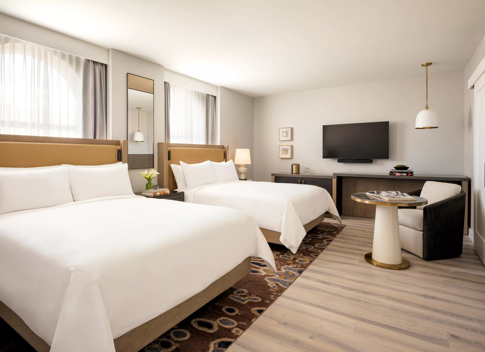 Fairmont Breakers Long Beach — rooms