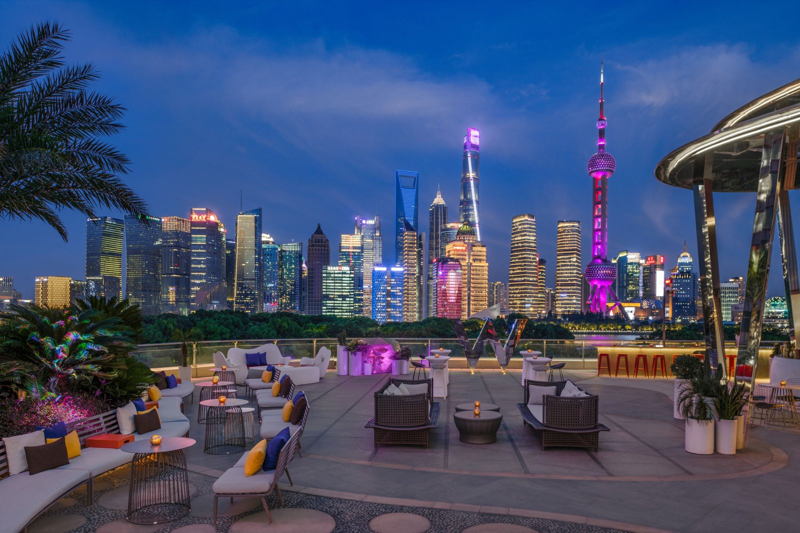 W Shanghai The Bund — vibe