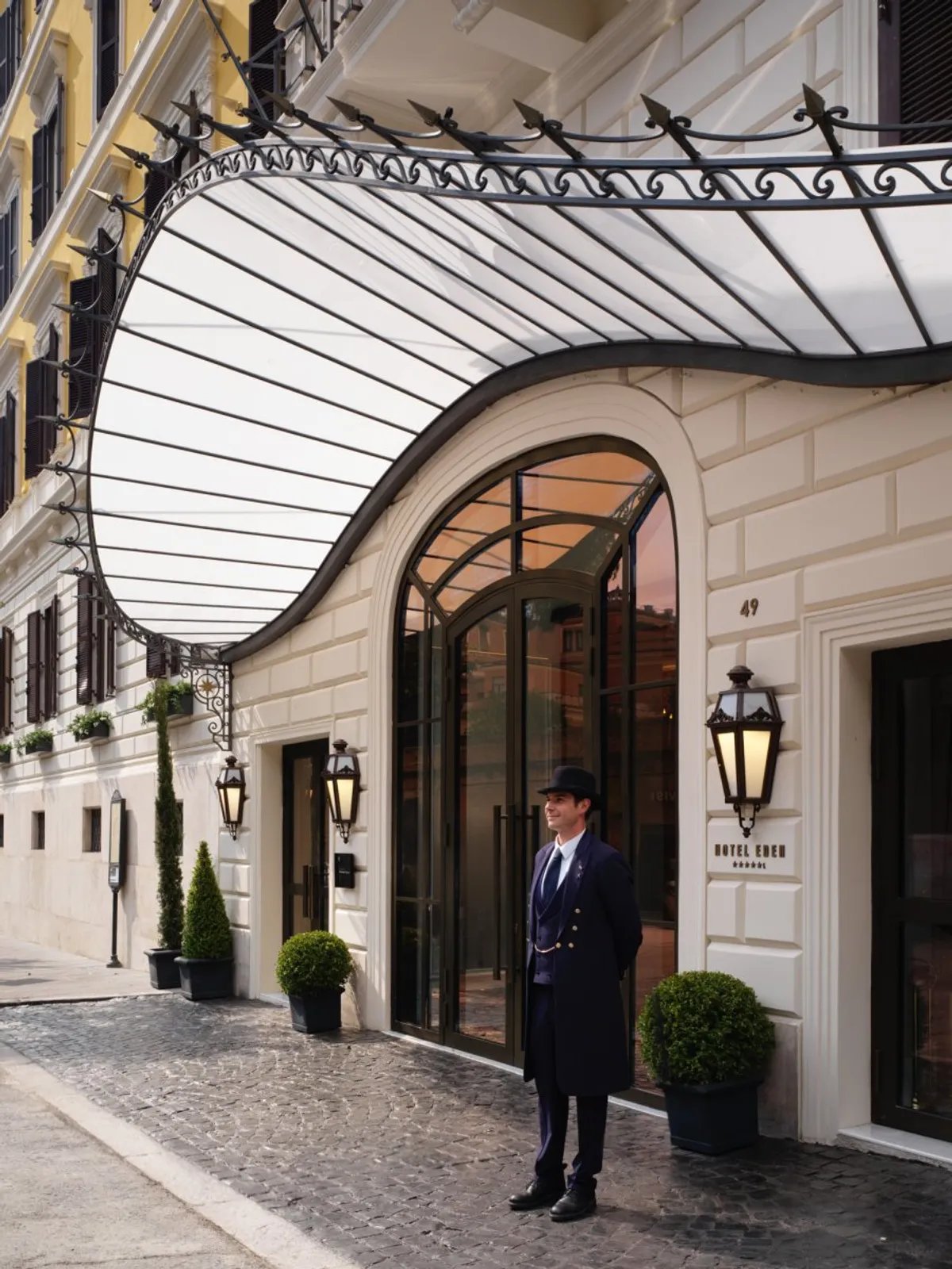 Hotel Eden, how it began