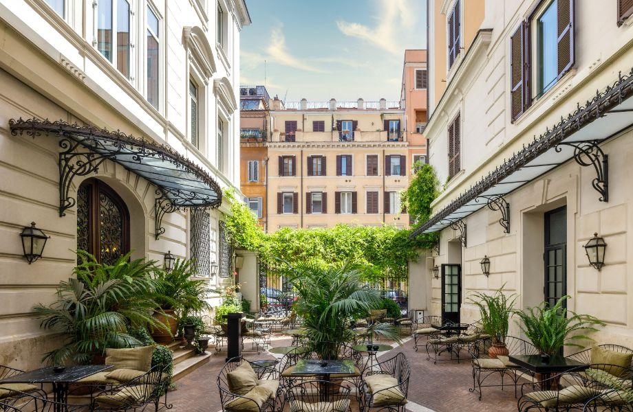 Hotel Locarno — vibe
