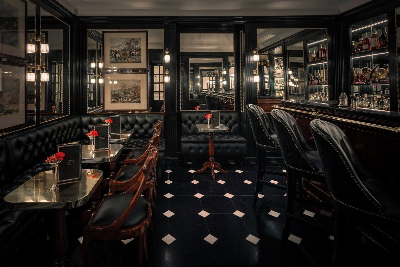 Hotel d'Inghilterra Roma - Starhotels Collezione, at the table