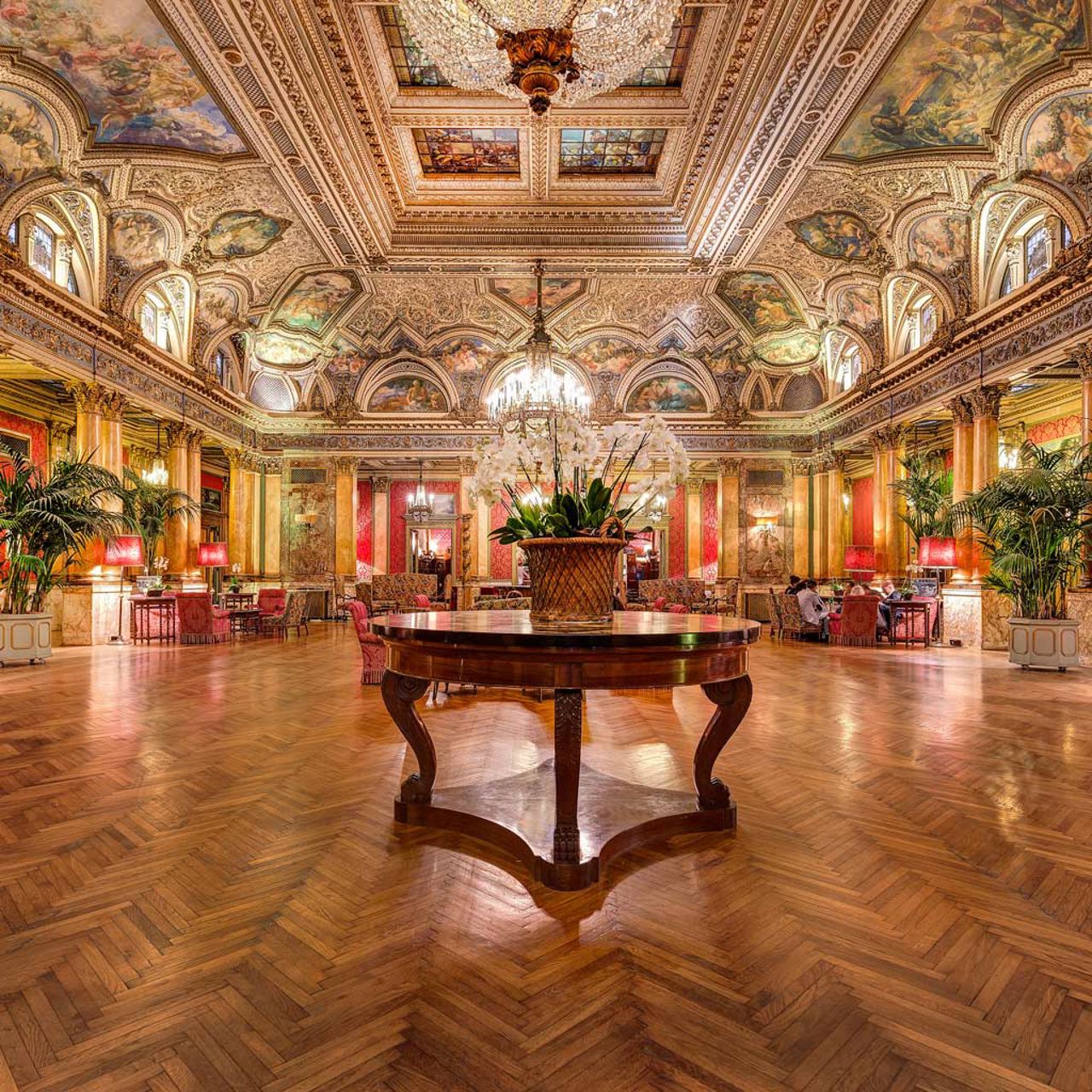 Grand Hotel Plaza