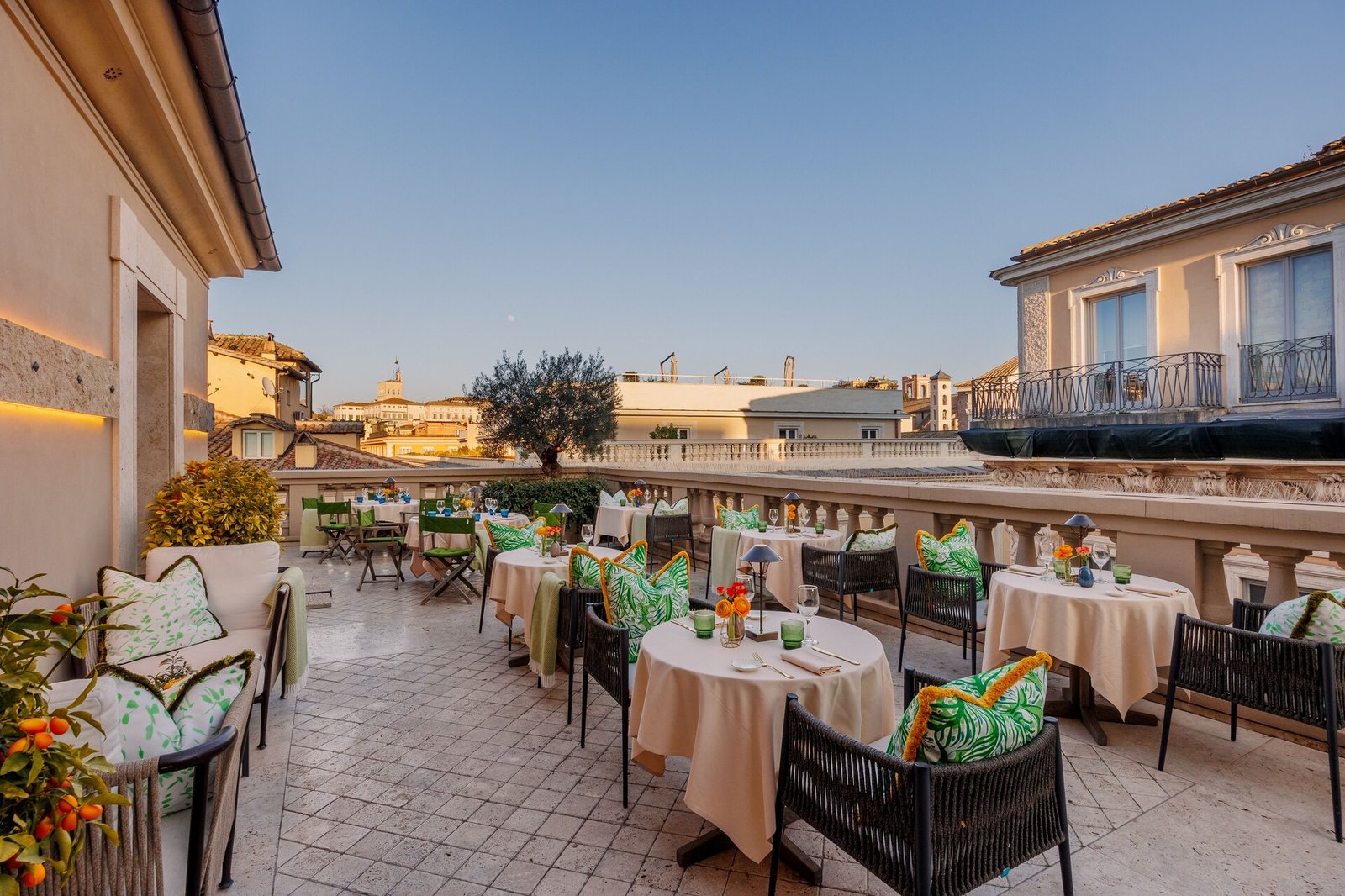 Singer Palace Hotel Roma — eat & drink