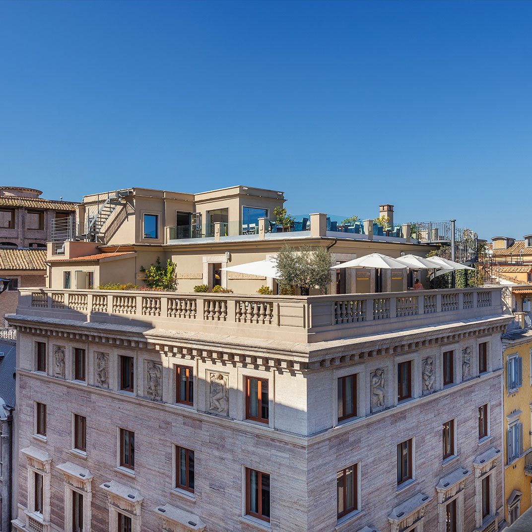 Singer Palace Hotel Roma — backstory