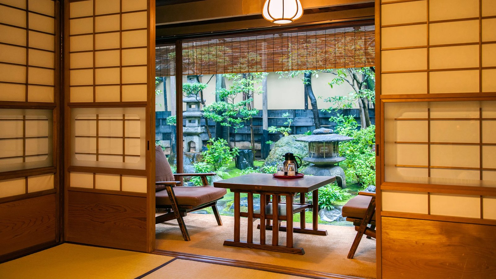 Hiiragiya Ryokan — vibe