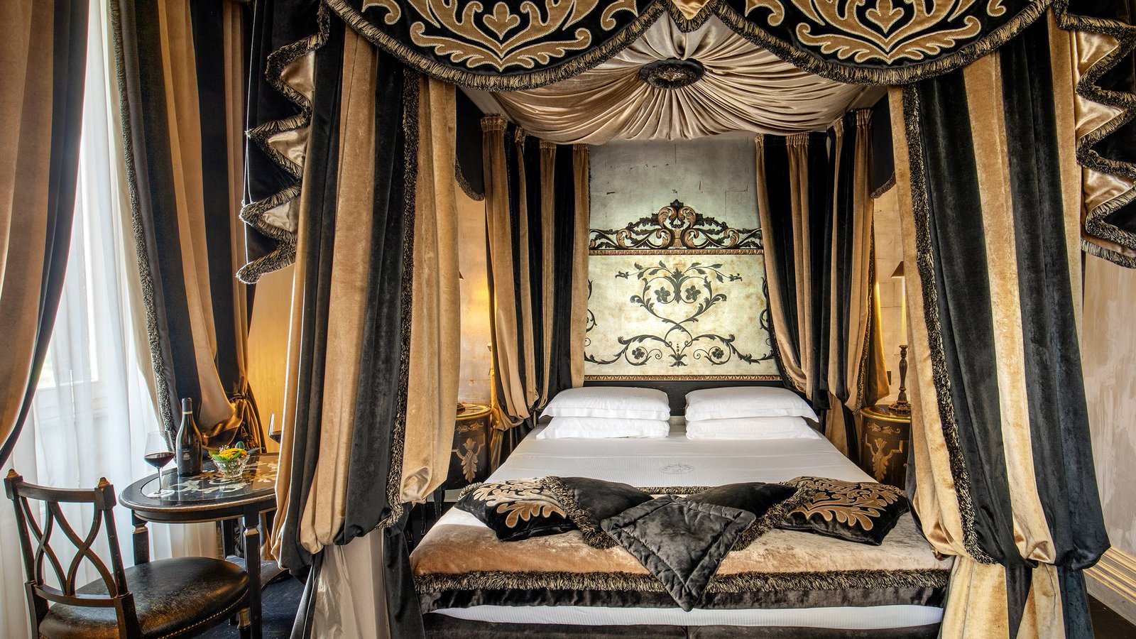 Hotel San Anselmo — rooms