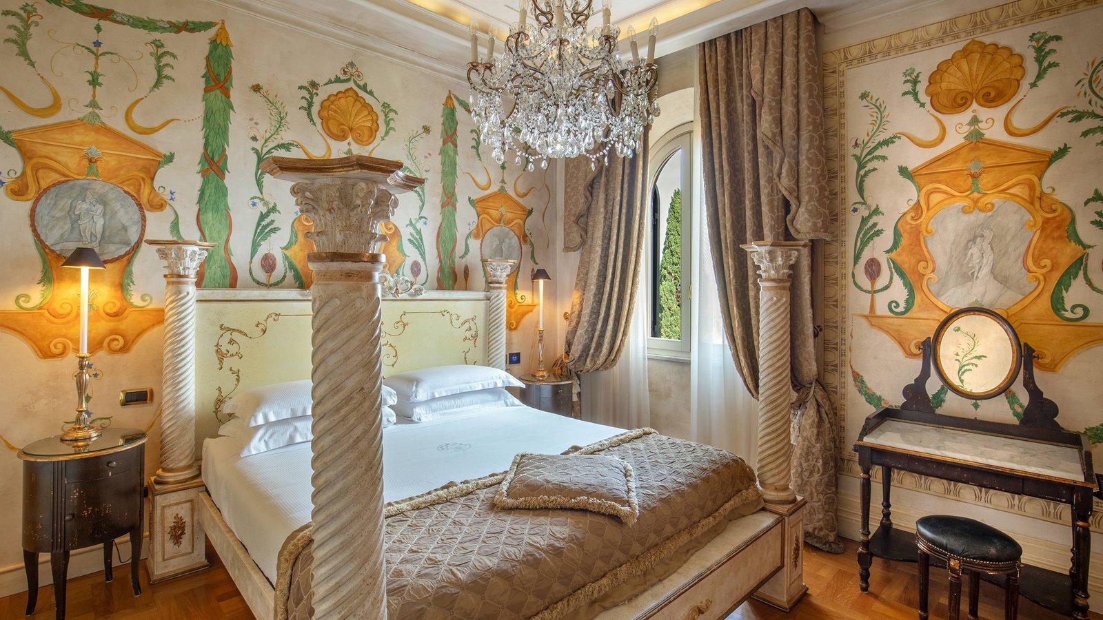 Hotel San Anselmo — rooms