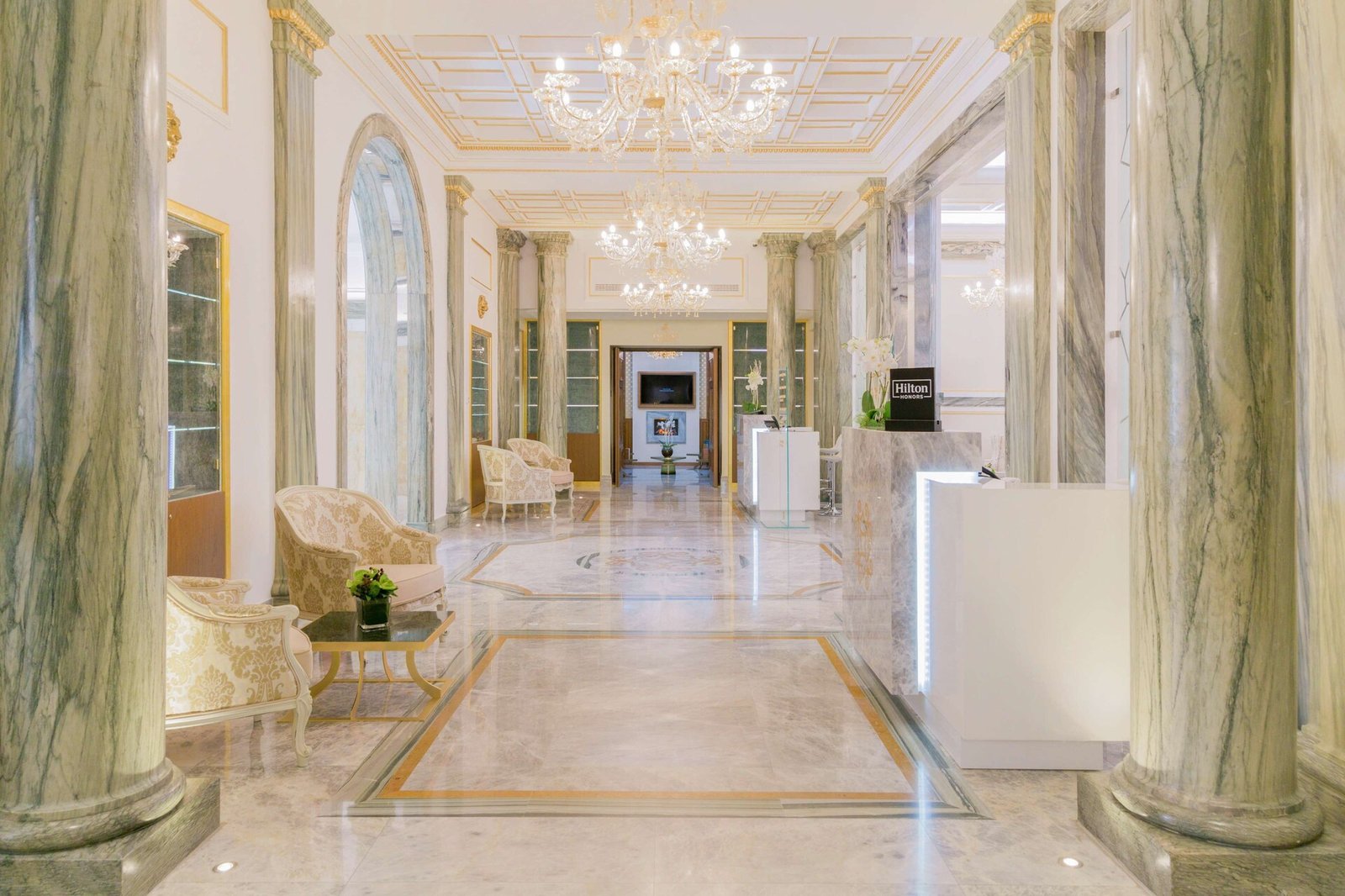 Aleph Rome Hotel, Curio Collection by Hilton — vibe