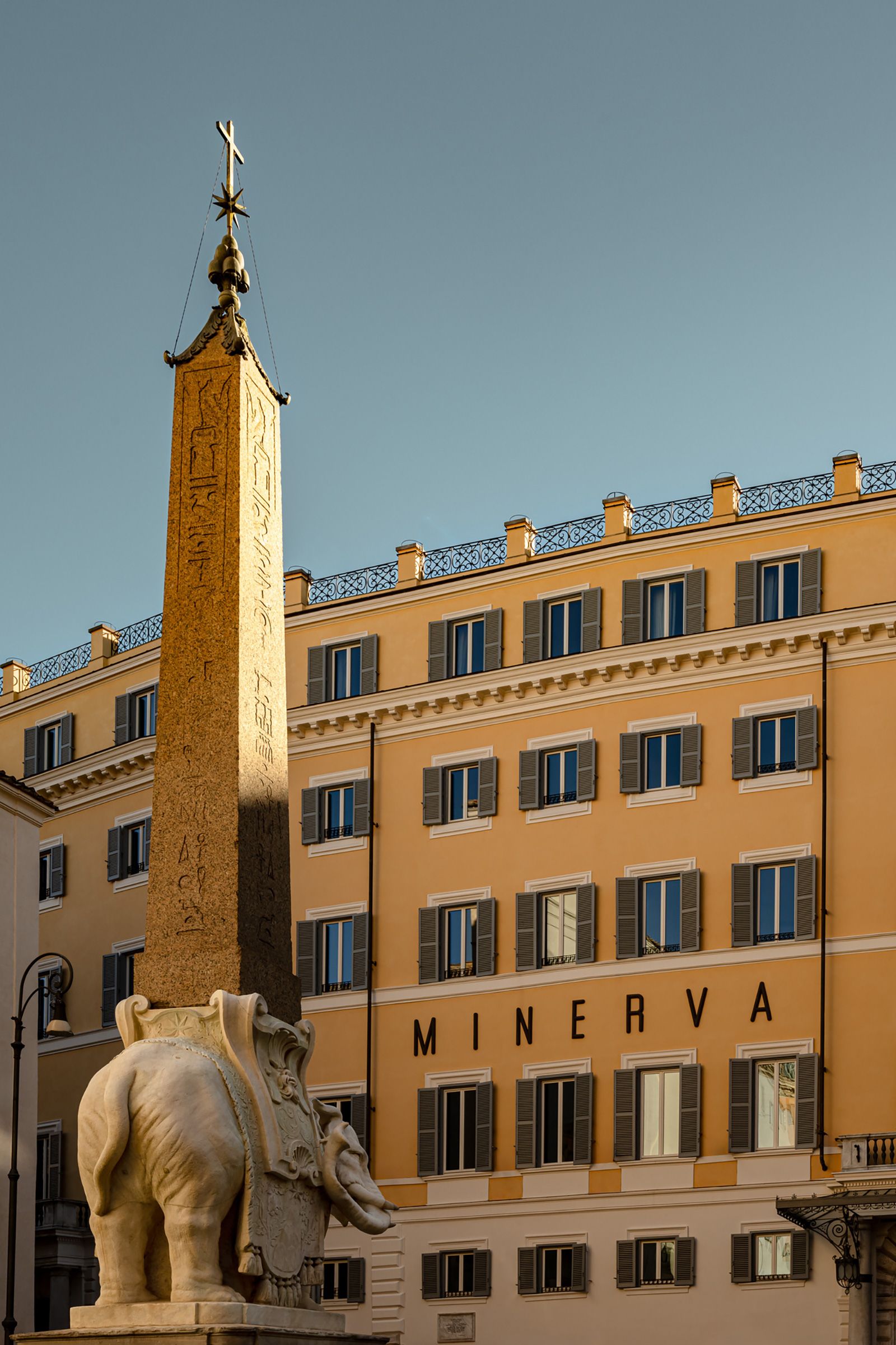 Orient Express La Minerva — backstory