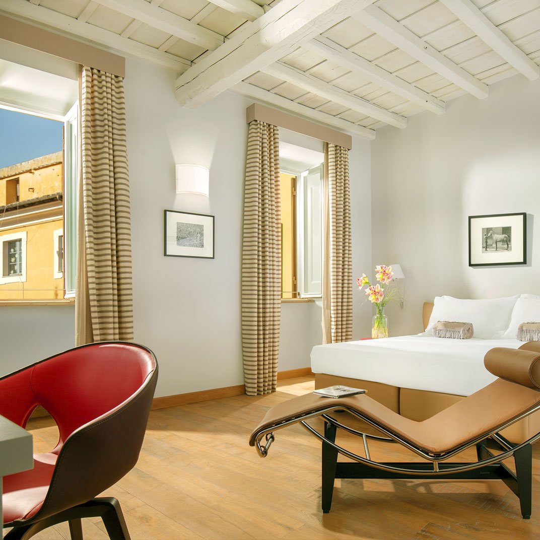 Palazzo Scanderbeg — rooms