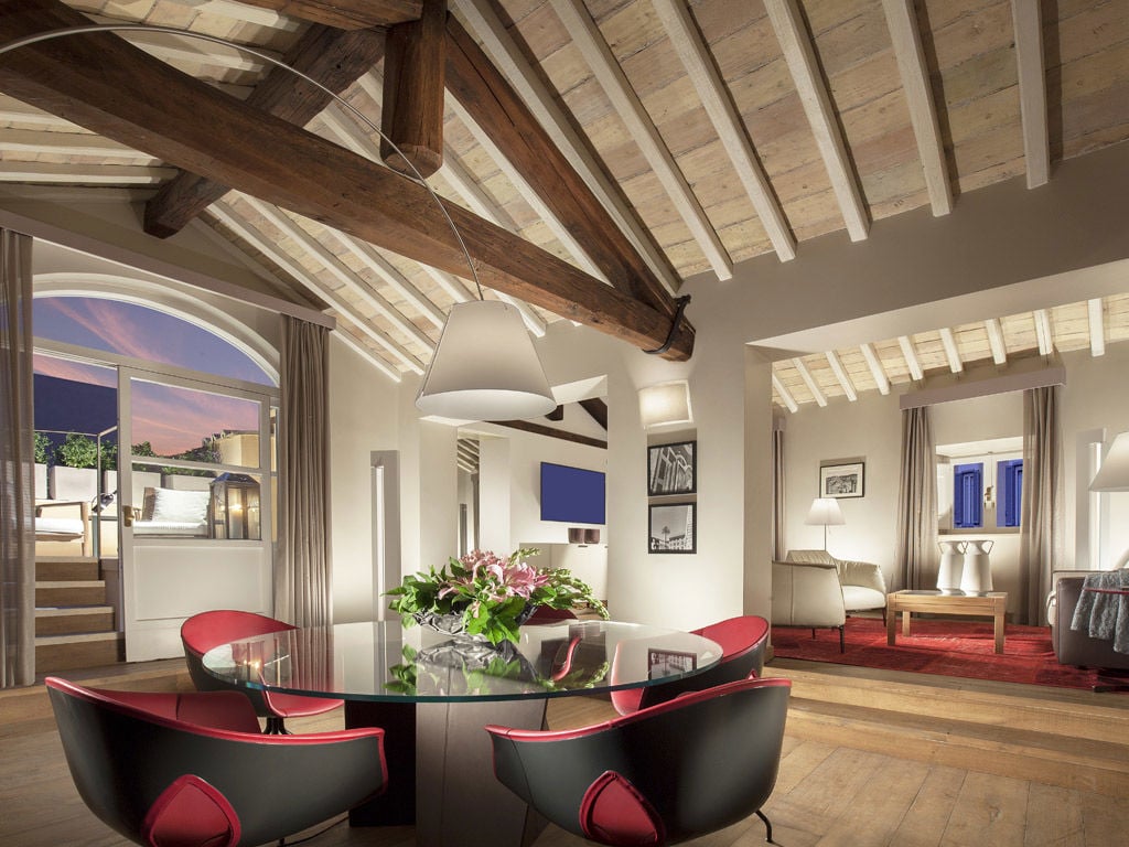 Palazzo Scanderbeg — eat & drink
