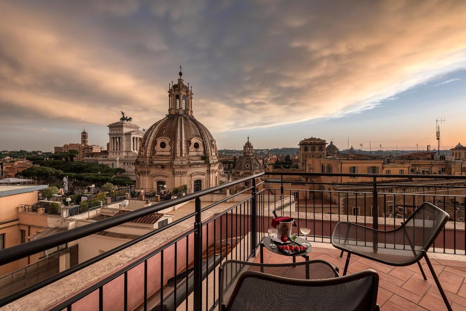 H10 Palazzo Galla — vibe