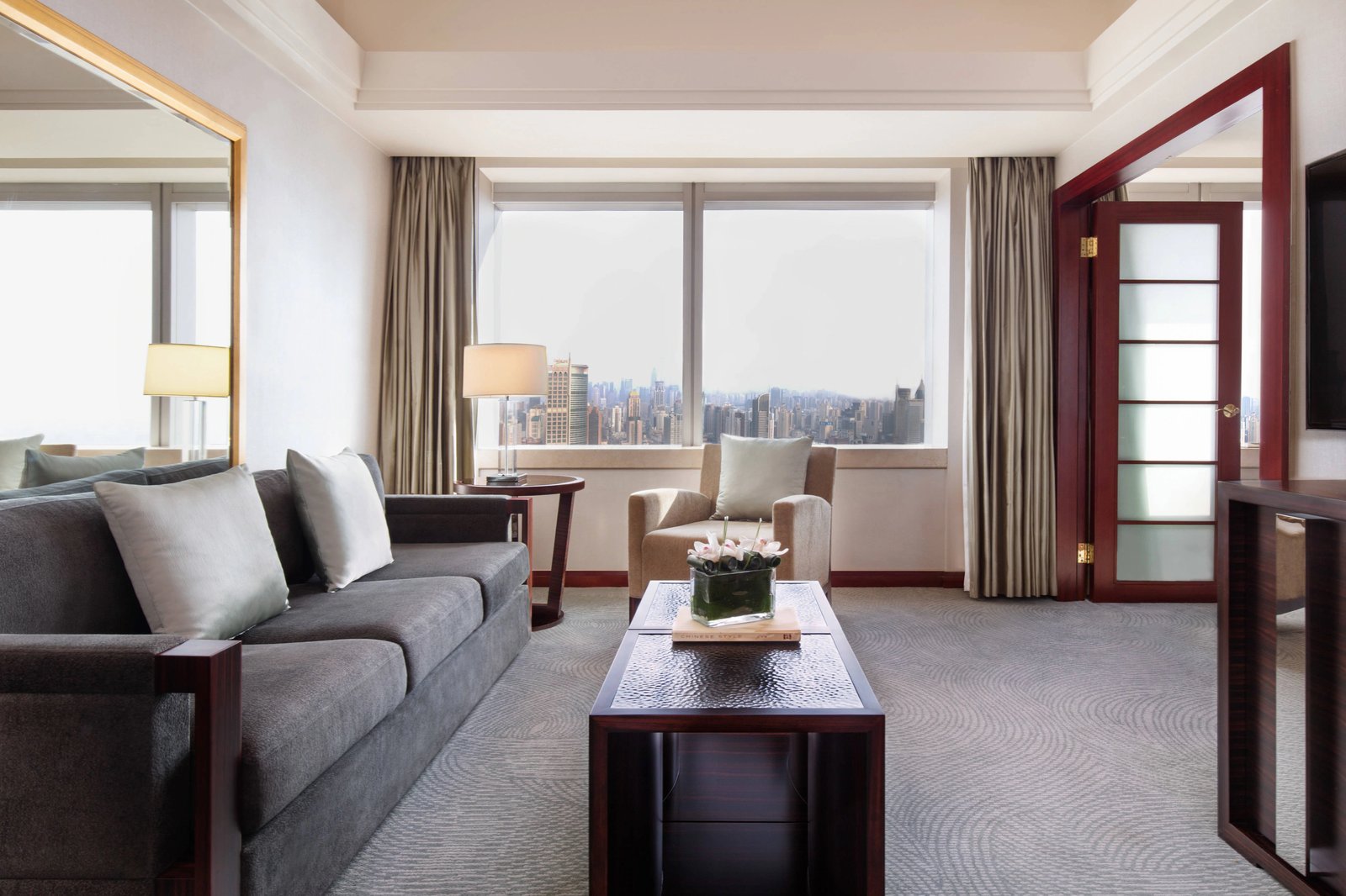 JW Marriott Hotel Shanghai at Tomorrow Square — rooms
