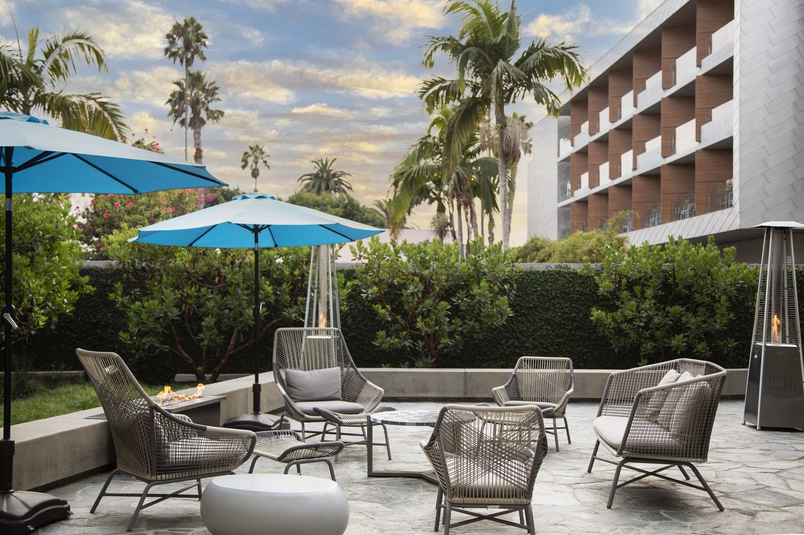 Shore Hotel — vibe