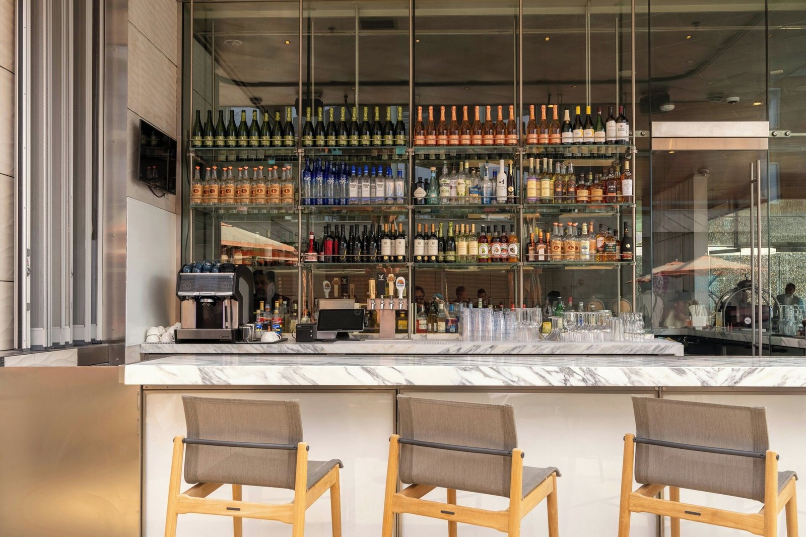Shore Hotel, shoreside restaurant & bar