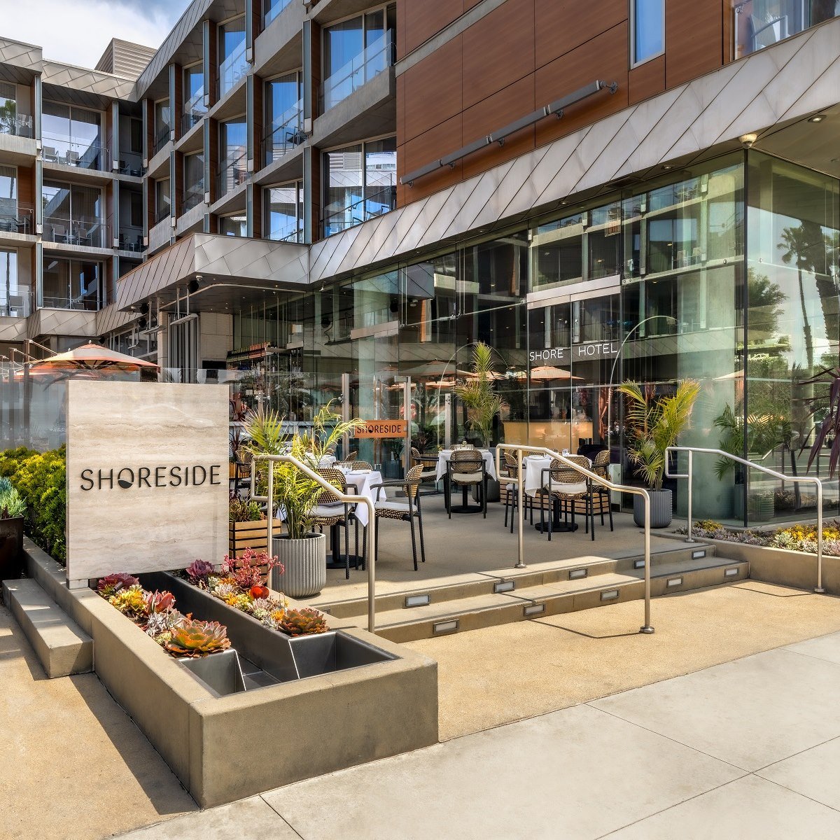 Shore Hotel, shoreside restaurant & bar