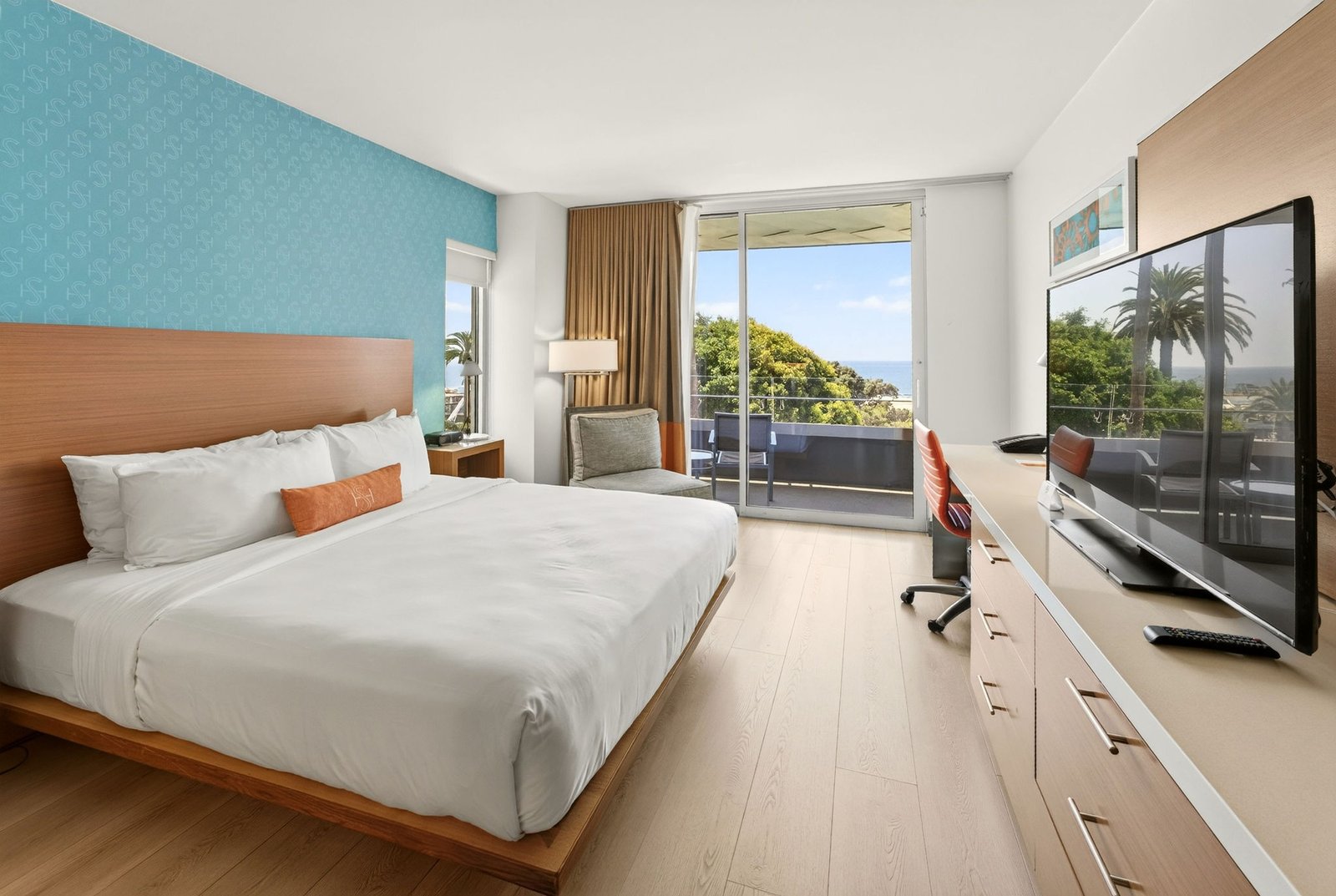 Shore Hotel — rooms