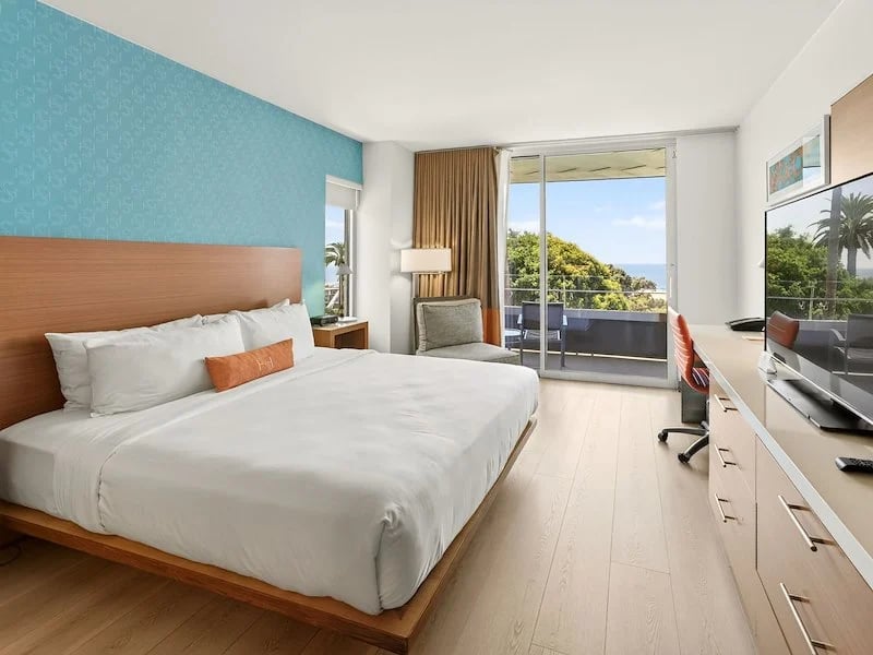 Shore Hotel — rooms